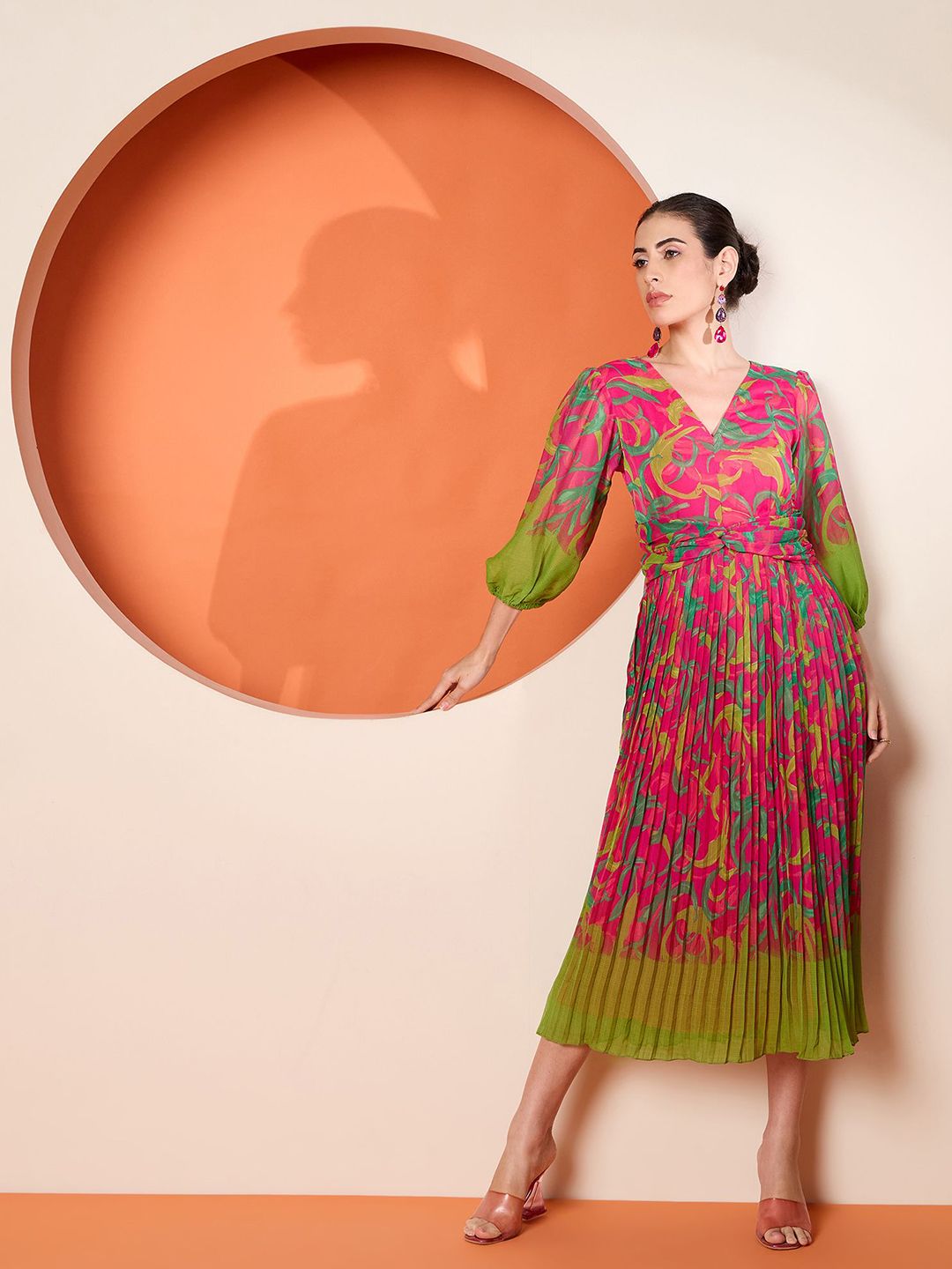 Women Floral Printed Fit & Flare Pleated Midi Dress 5