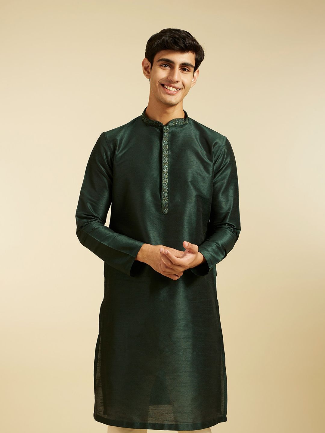 Diwas by Manyavar Men Mandarin Collar Long Sleeves Thread Work Straight Kurta