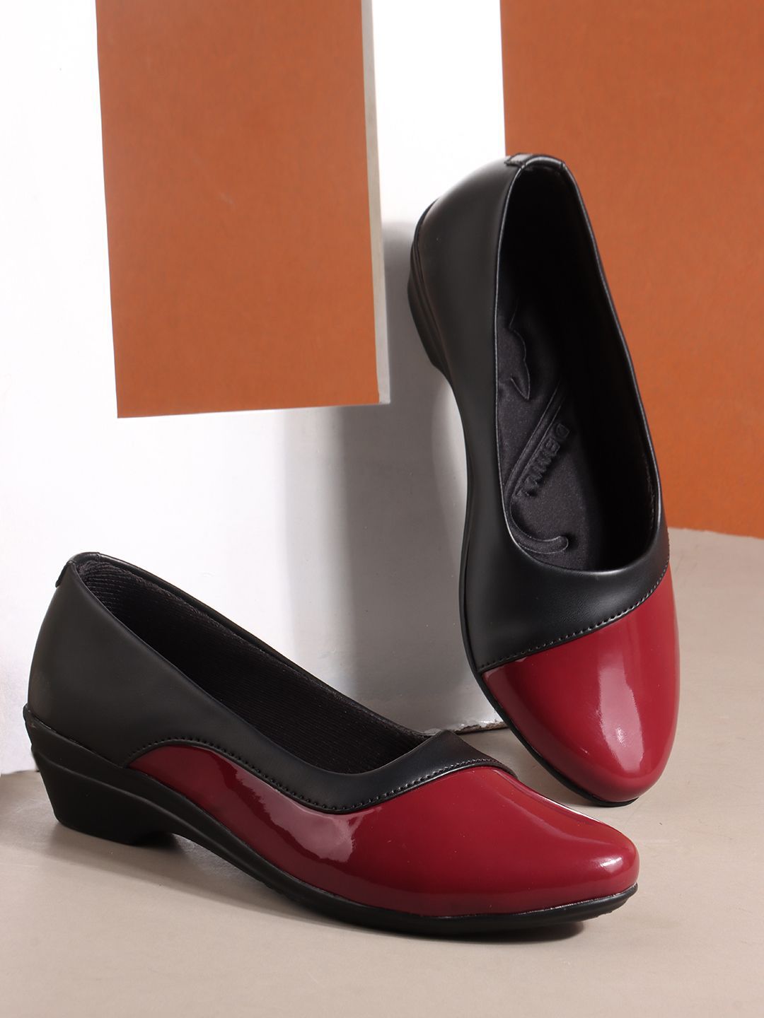 Denill Colourblocked Pointed Toe Ballerinas