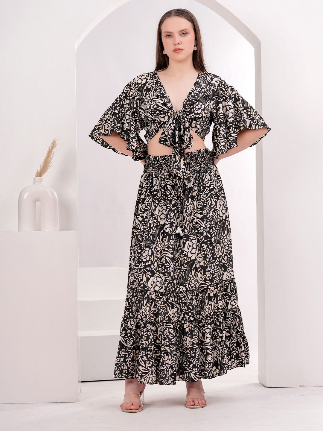 Sencei Floral Printed V Neck Crop Top With Skirt