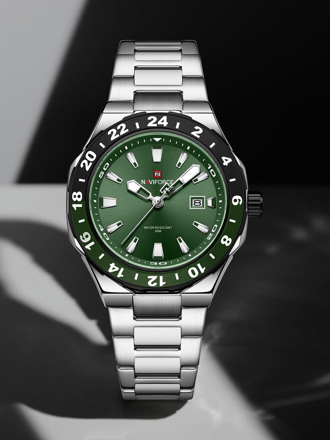 Buy Naviforce Men Embellished Dial & Stainless Steel  Analogue Watch NF9249_S GN S -  - Accessories for Men