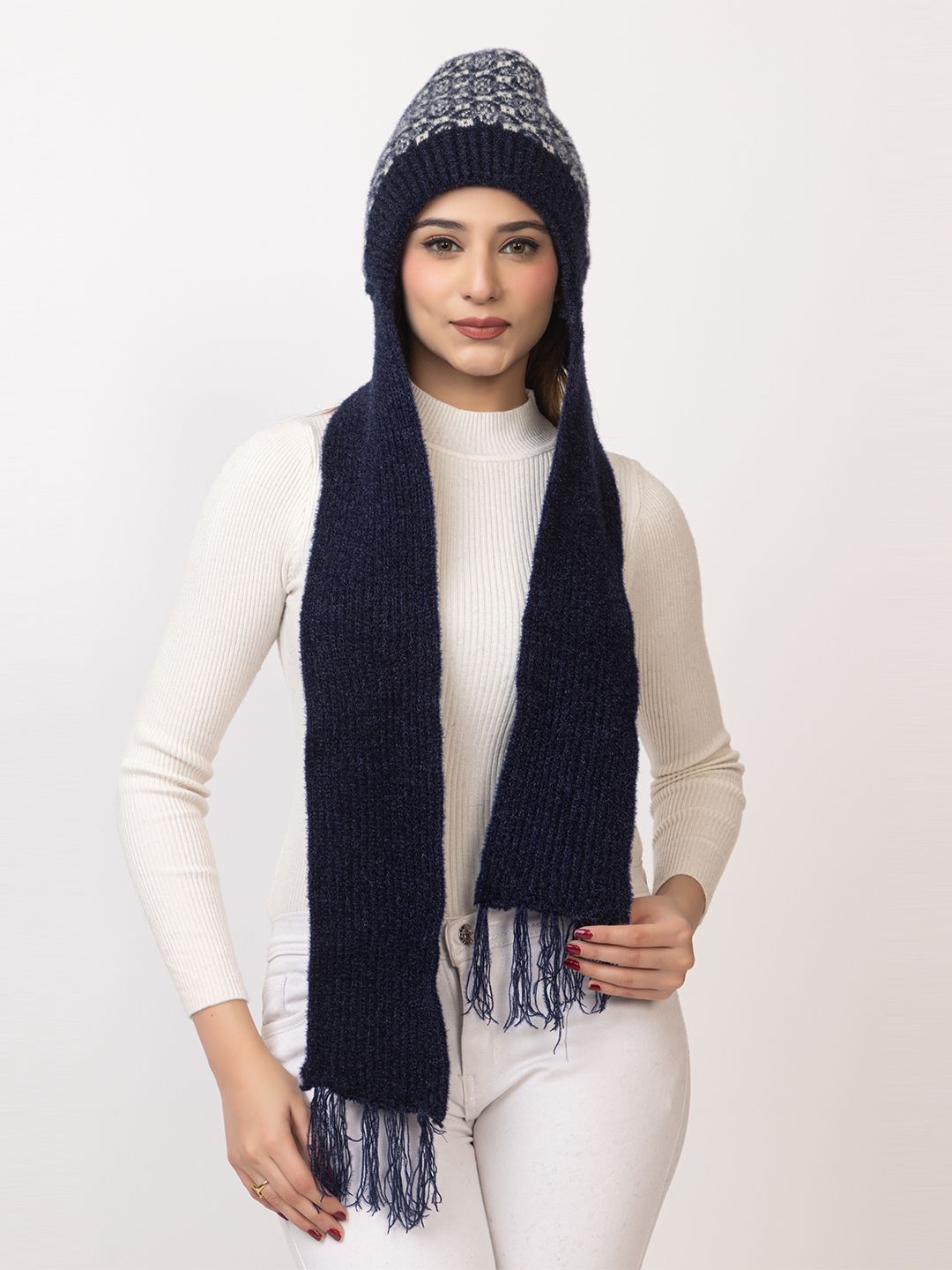 Amoldo Women Printed Woollen Beanie
