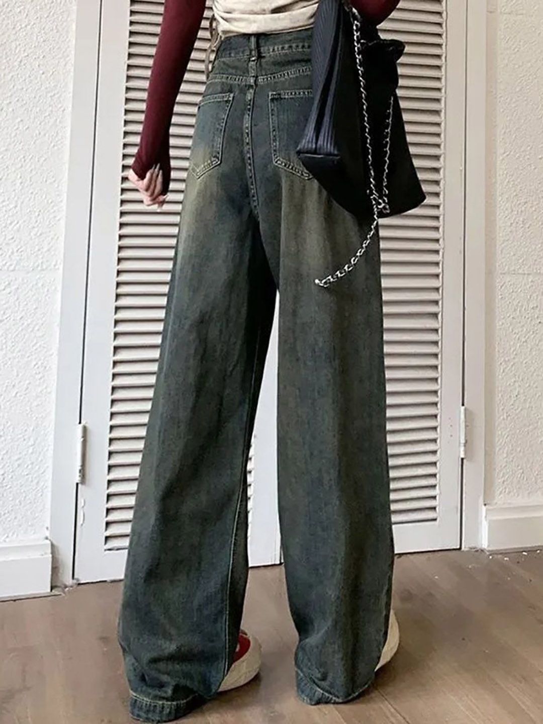 Women Wide Leg Slash Knee Heavy Fade Jeans 2