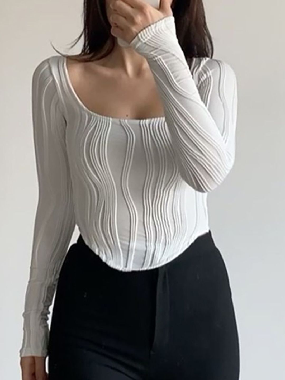 Women Solid Scoop Neck Top