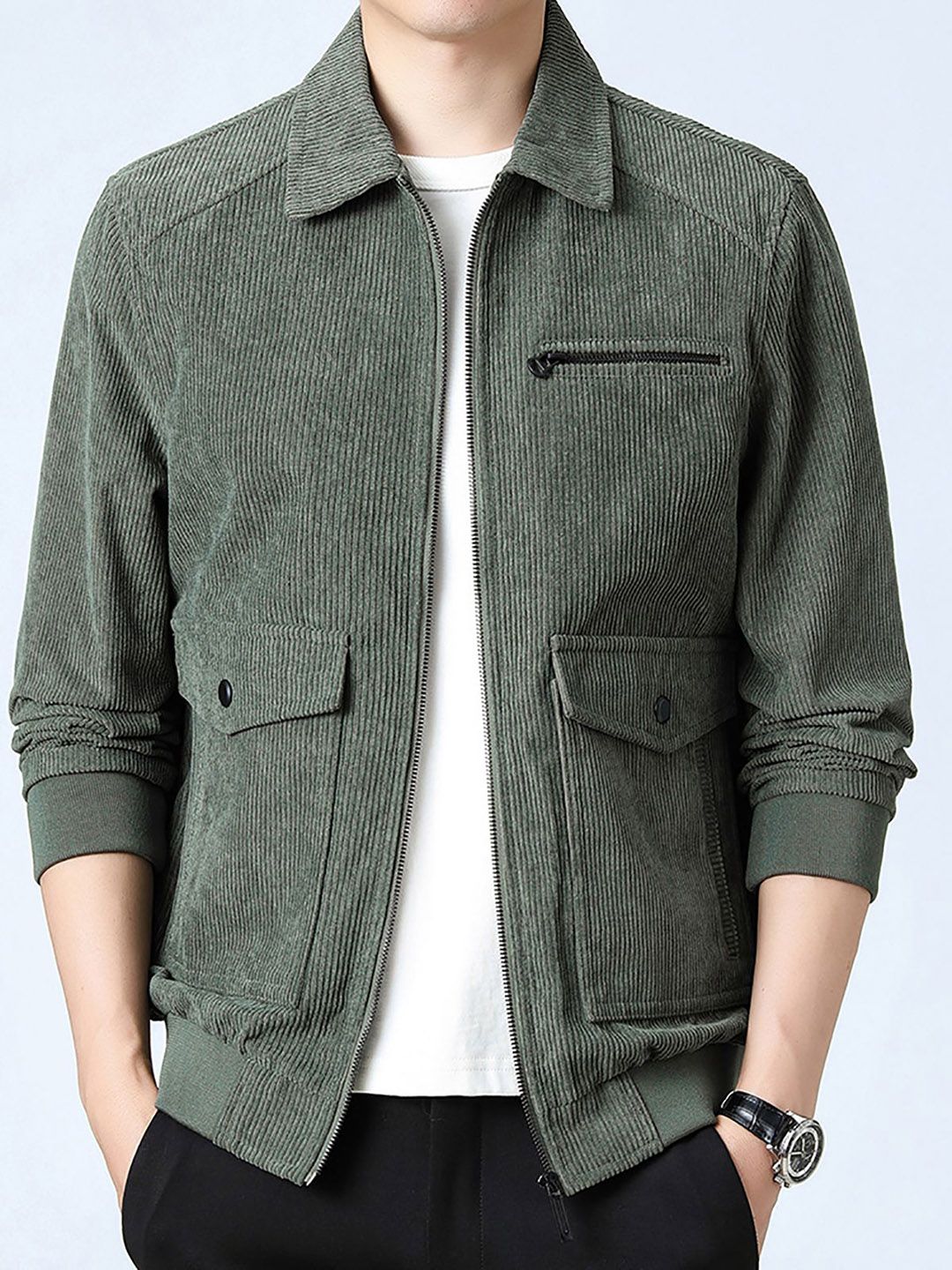 Green Solid Casual Windcheater Jacket with Spread Collar