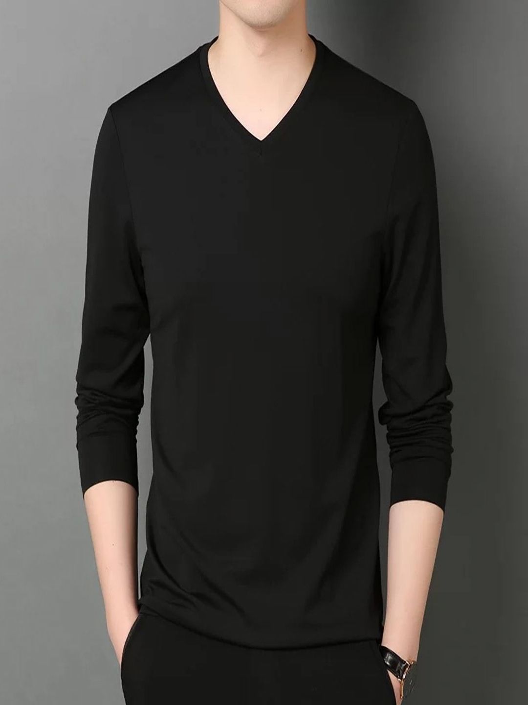 StyleCast Men Cotton V-Neck Pockets T-shirt