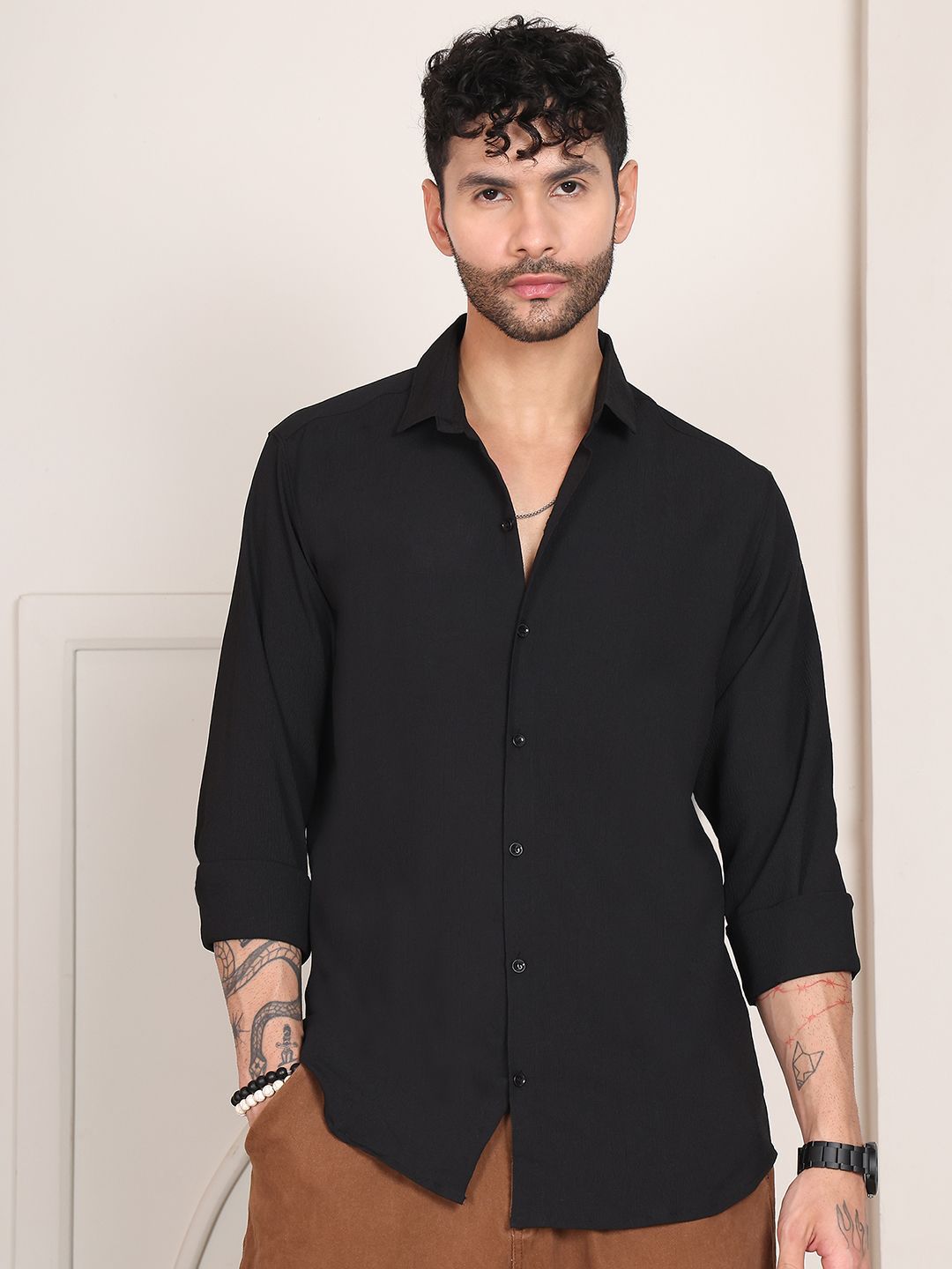 Tanip Men Solid Spread Collar Casual Shirt