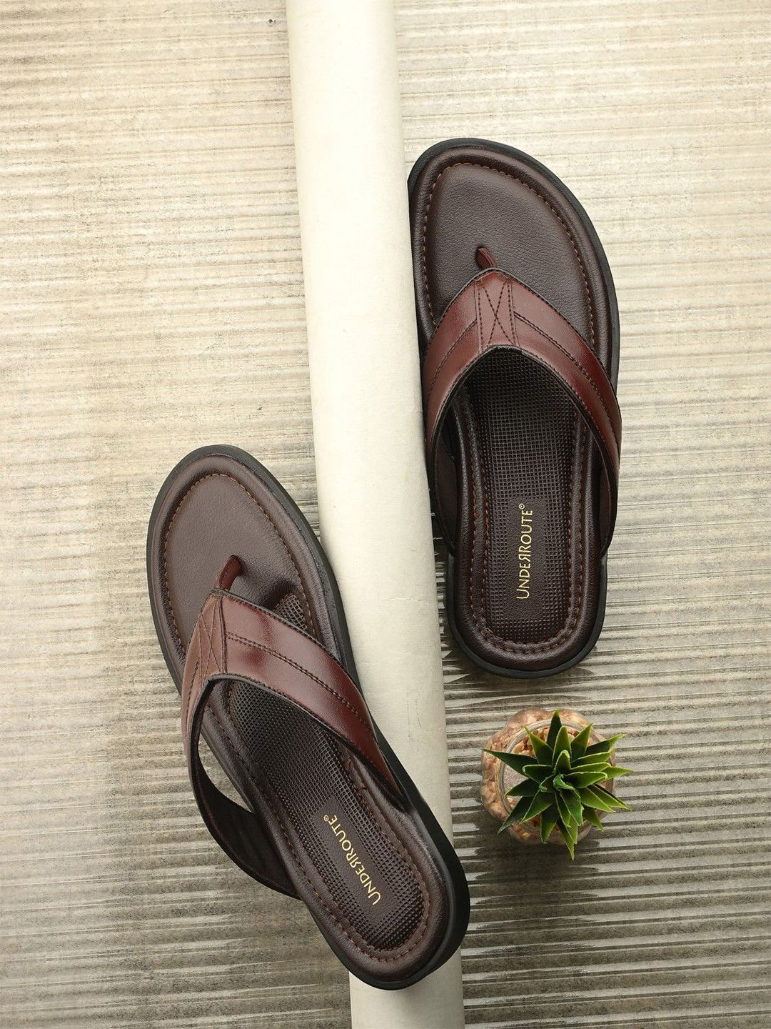 UNDERROUTE Men Comfort Slip-On Sandals