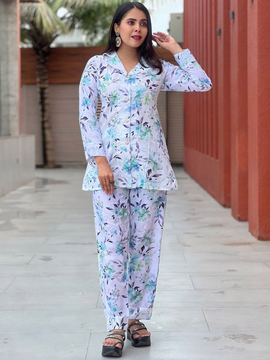 GRISHU COLLECTION Floral Printed V-Neck Pure Cotton Shirt With Trousers
