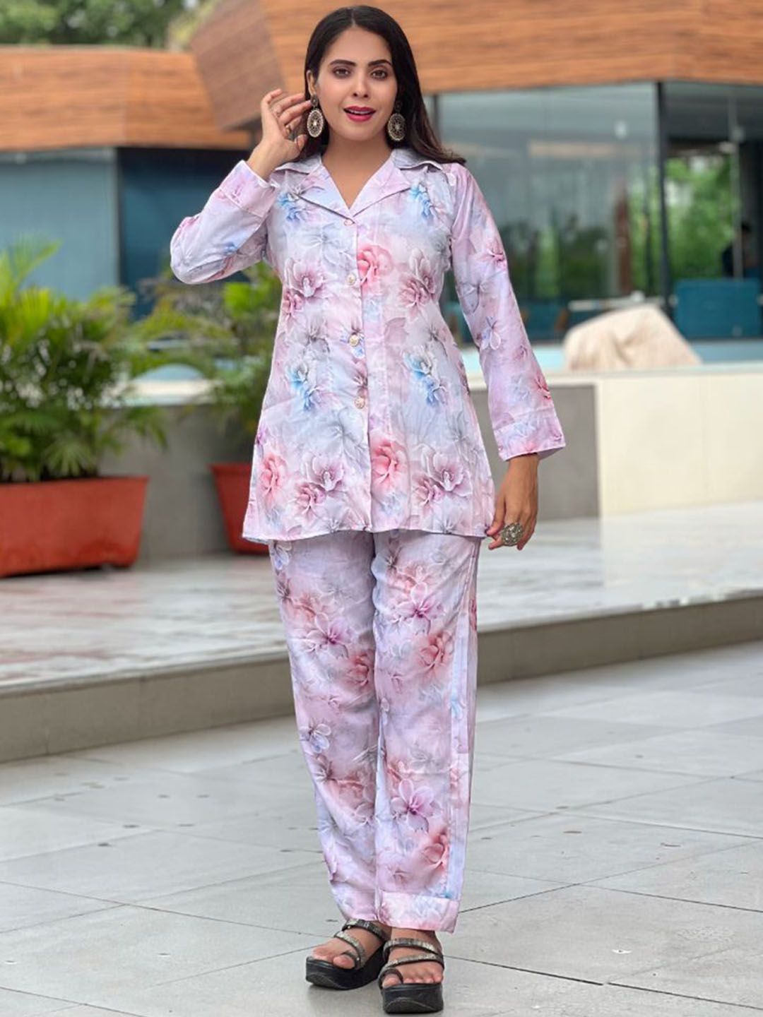 GRISHU COLLECTION Printed Pure Cotton Lapel Collar Shirt With Trousers