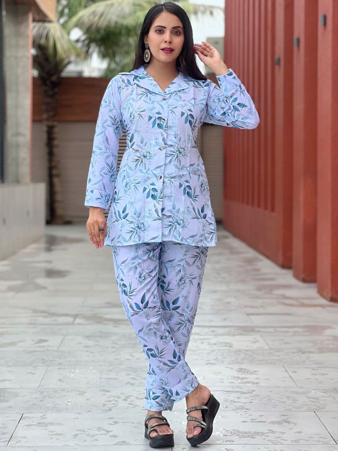 GRISHU COLLECTION Floral Printed V-Neck Pure Cotton Shirt With Trousers