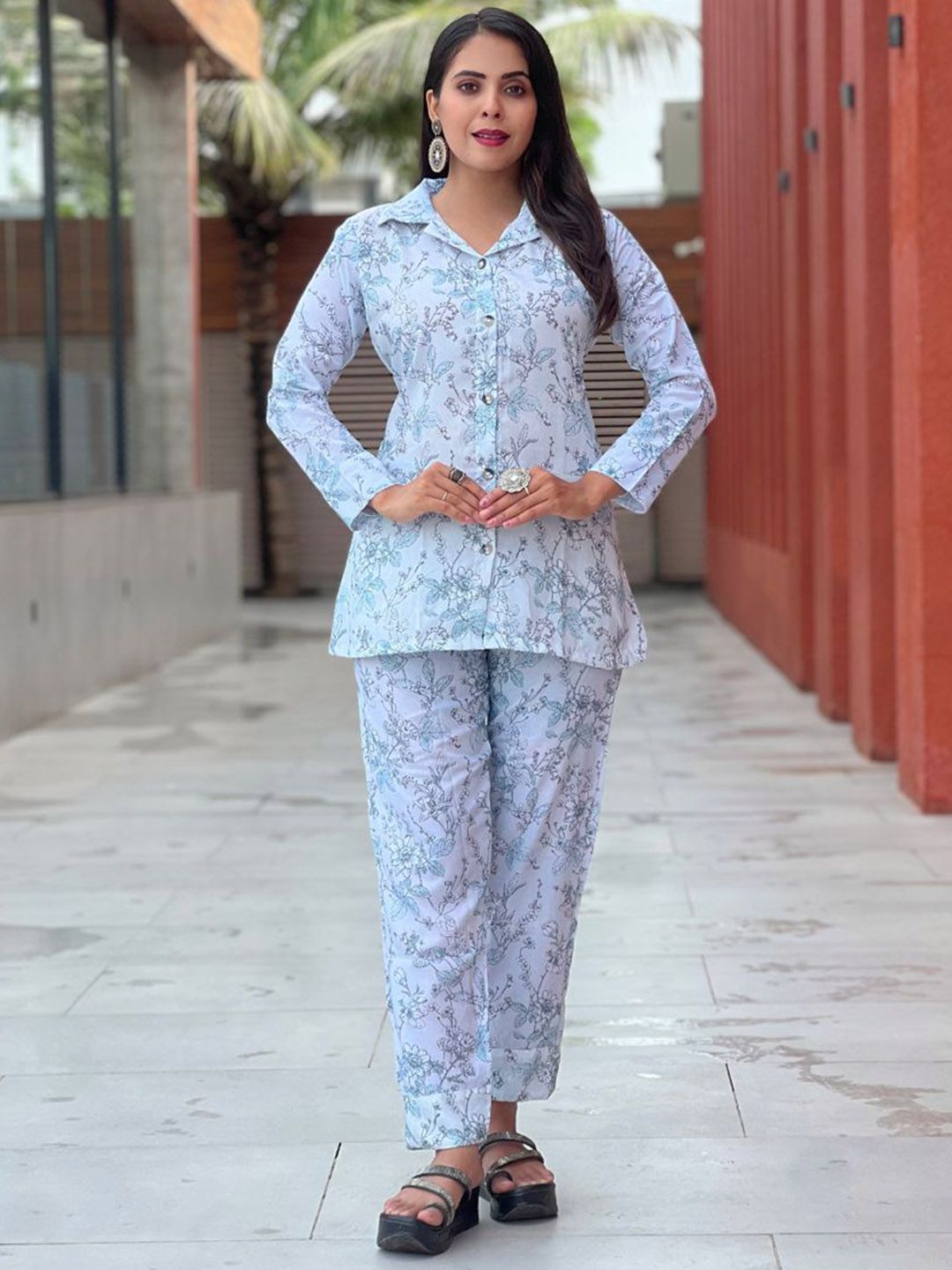 GRISHU COLLECTION Printed Pure Cotton Lapel Collar Shirt With Trousers