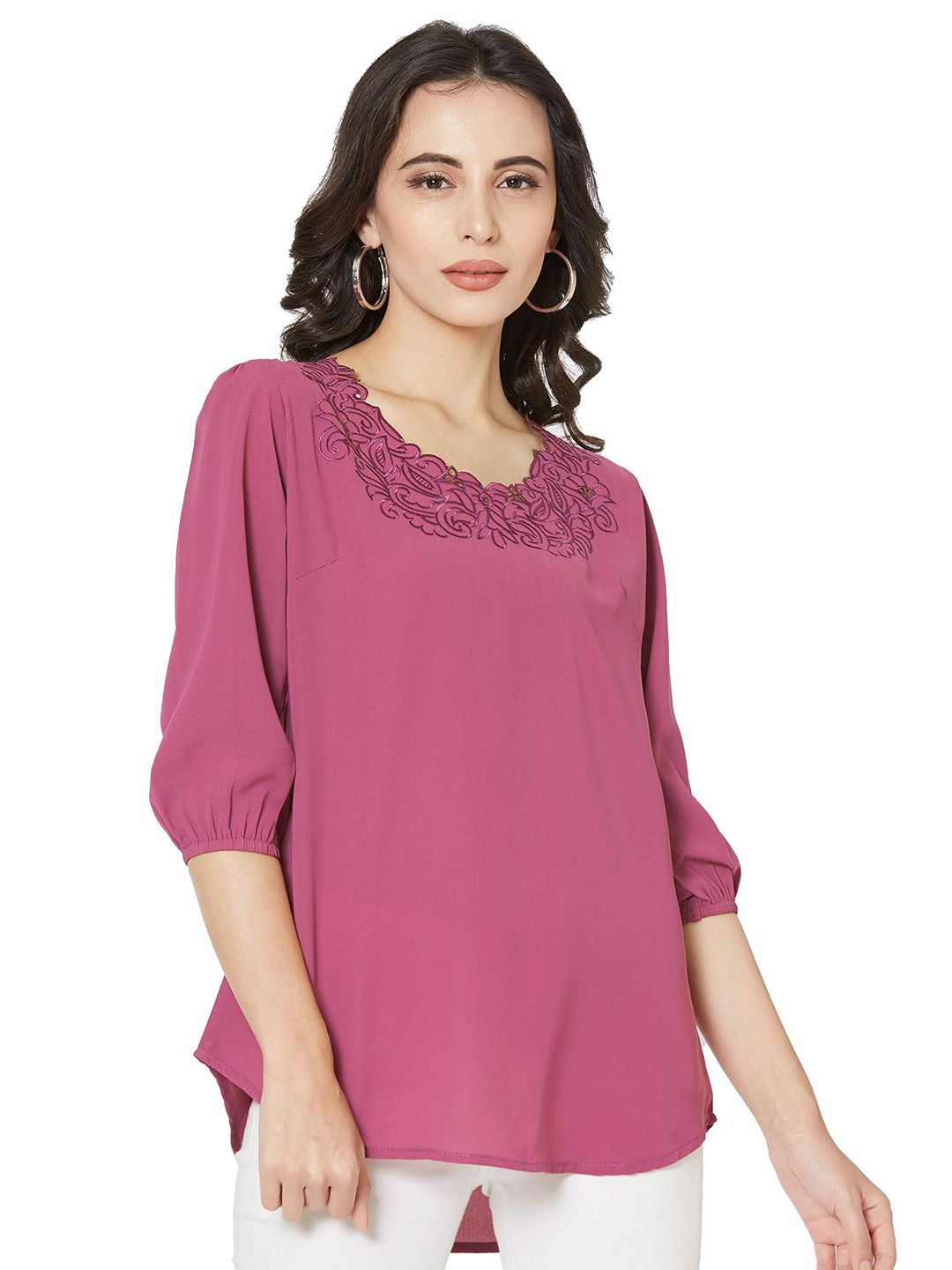G0-4 IT Embroidered Round Neck Puff Sleeve Georgette Top