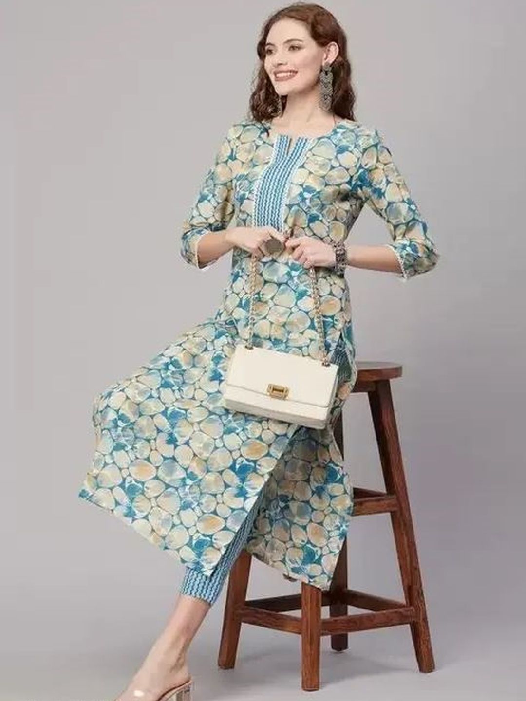 BAMSOM WEAR Women Embroidered Cotton Blend Kurta Sets