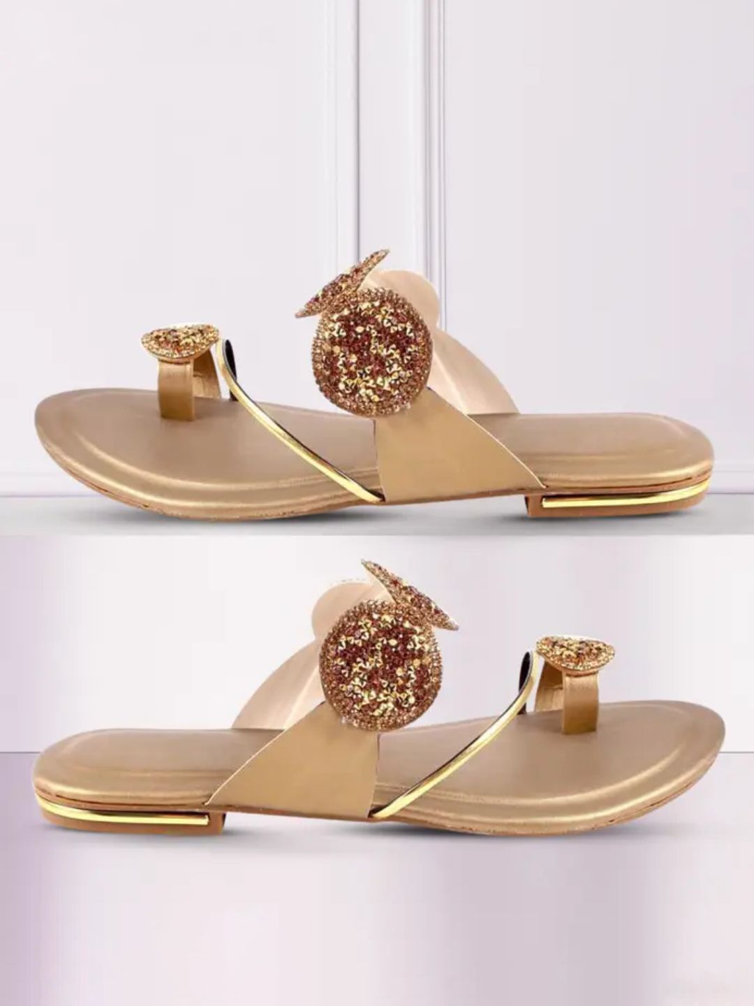 LAPORRA Women Embellished One Toe Flats