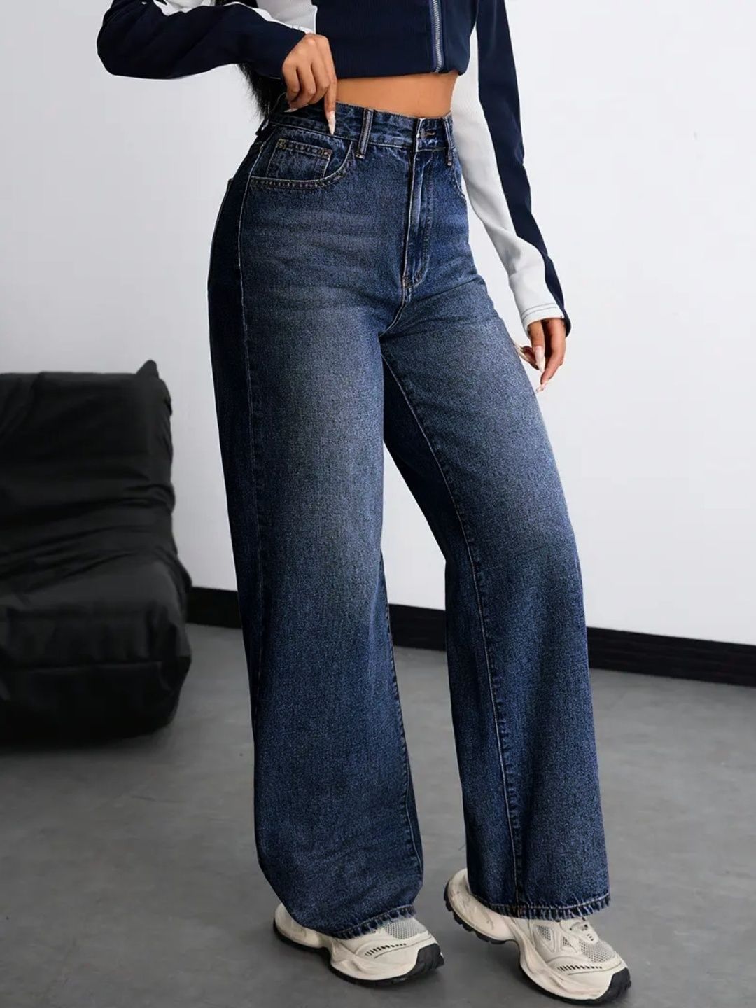 Women High-Rise Baggy Fit Jeans 4