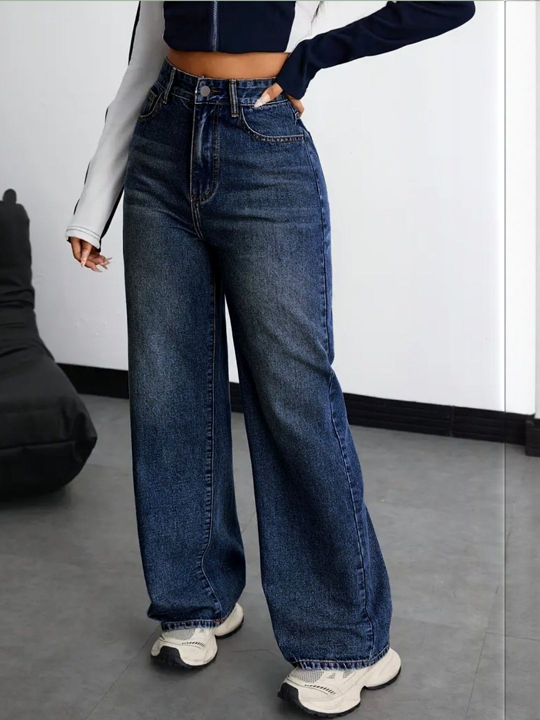 Women High-Rise Baggy Fit Jeans 5