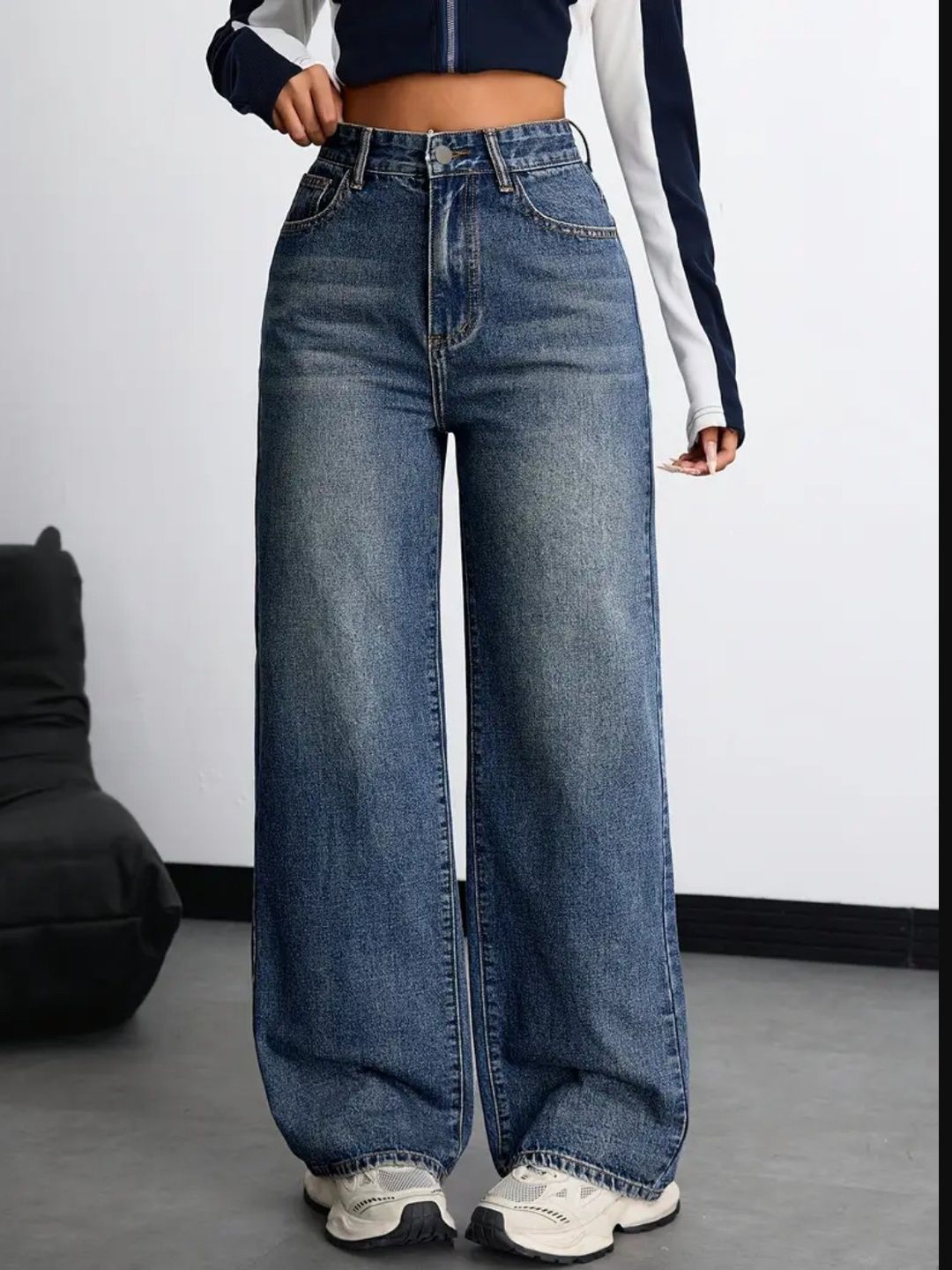 Women High-Rise Light Fade Jeans