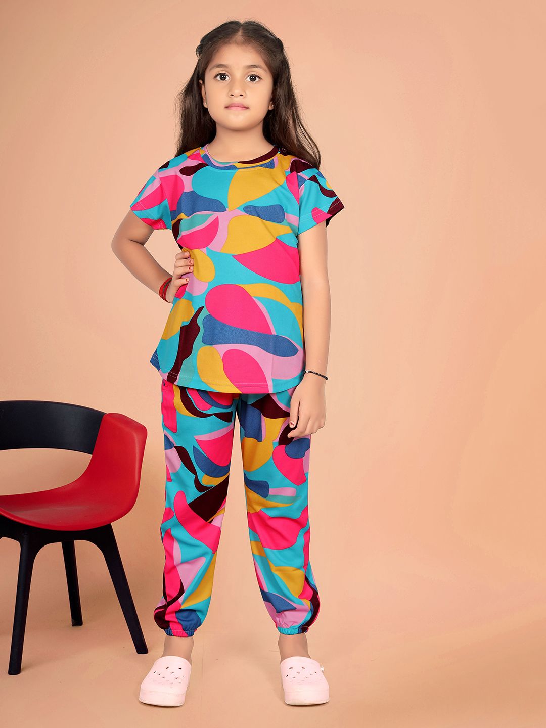 FEBVIBE Girls Printed Round Neck Night suit