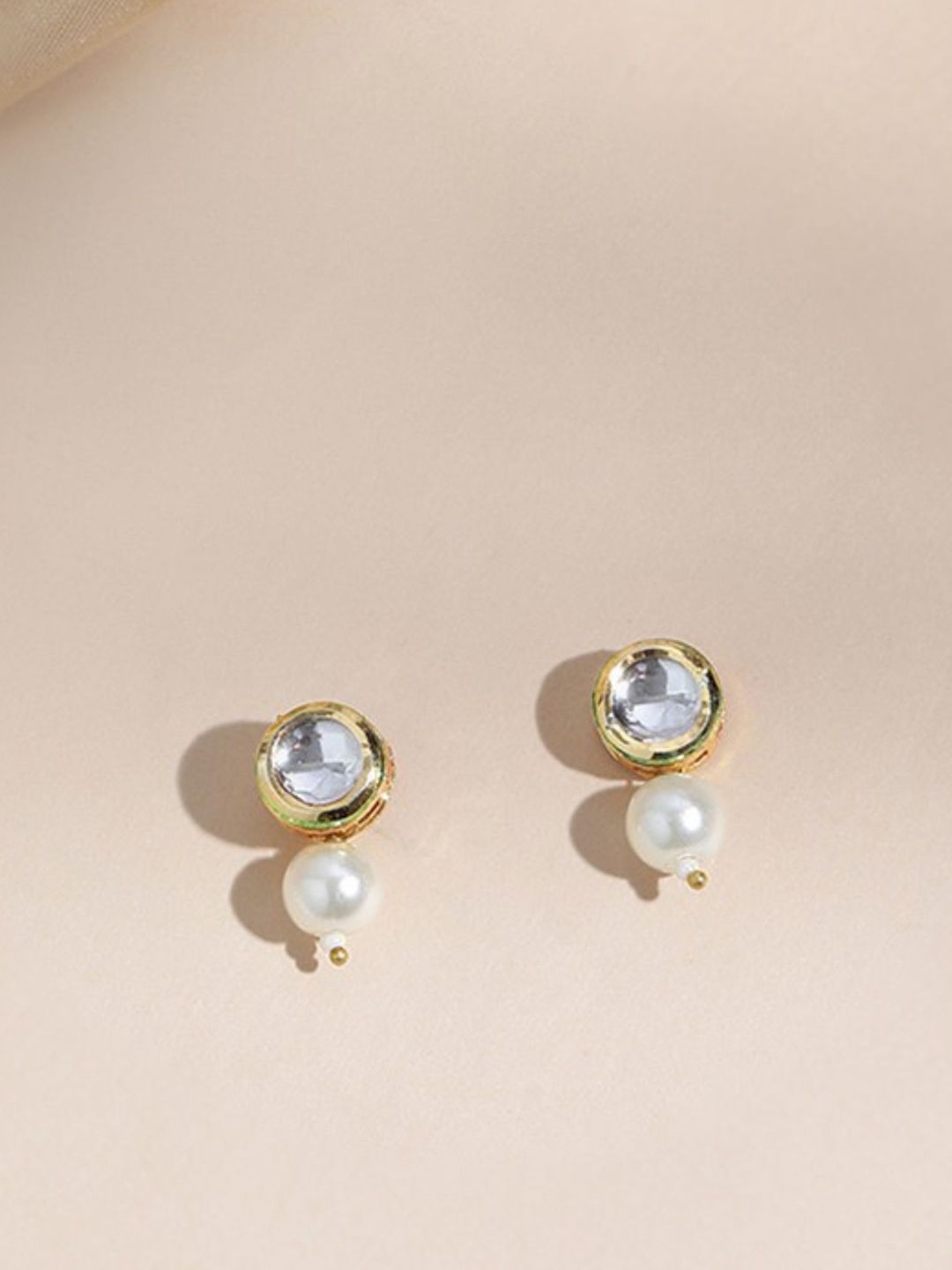 ORANGENYSHA 22k Gold-Plated Kundan Studded & Pearls Beaded Circular Shaped Studs