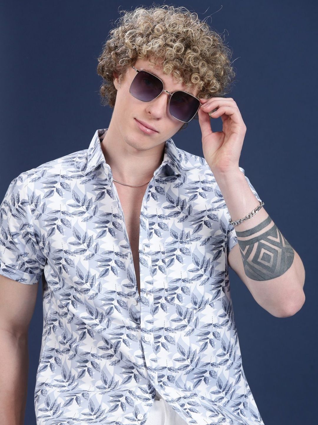 Voroxy Men Printed Cotton Casual Shirts