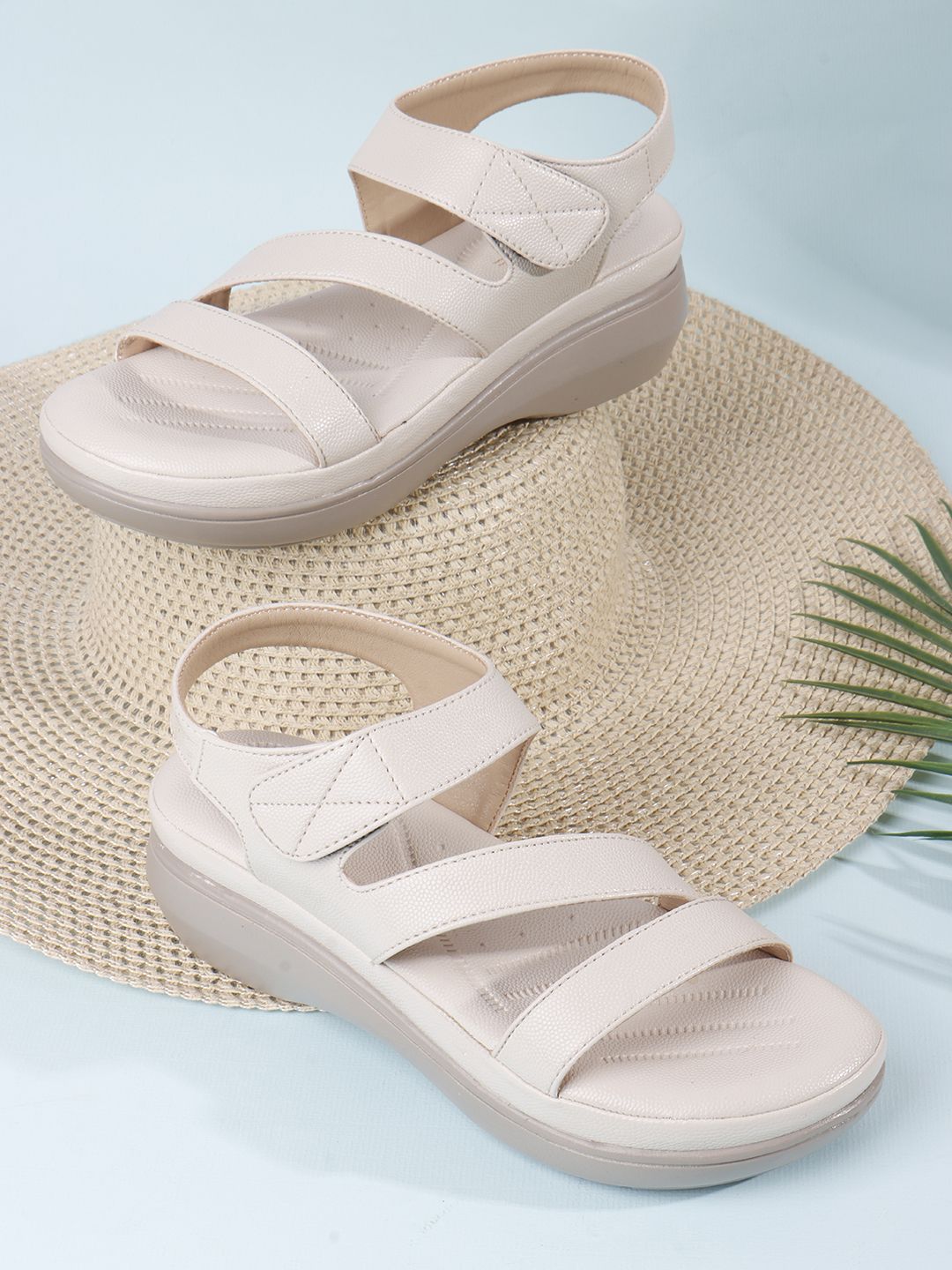 VENDOZ Women Platform Heel Sandals