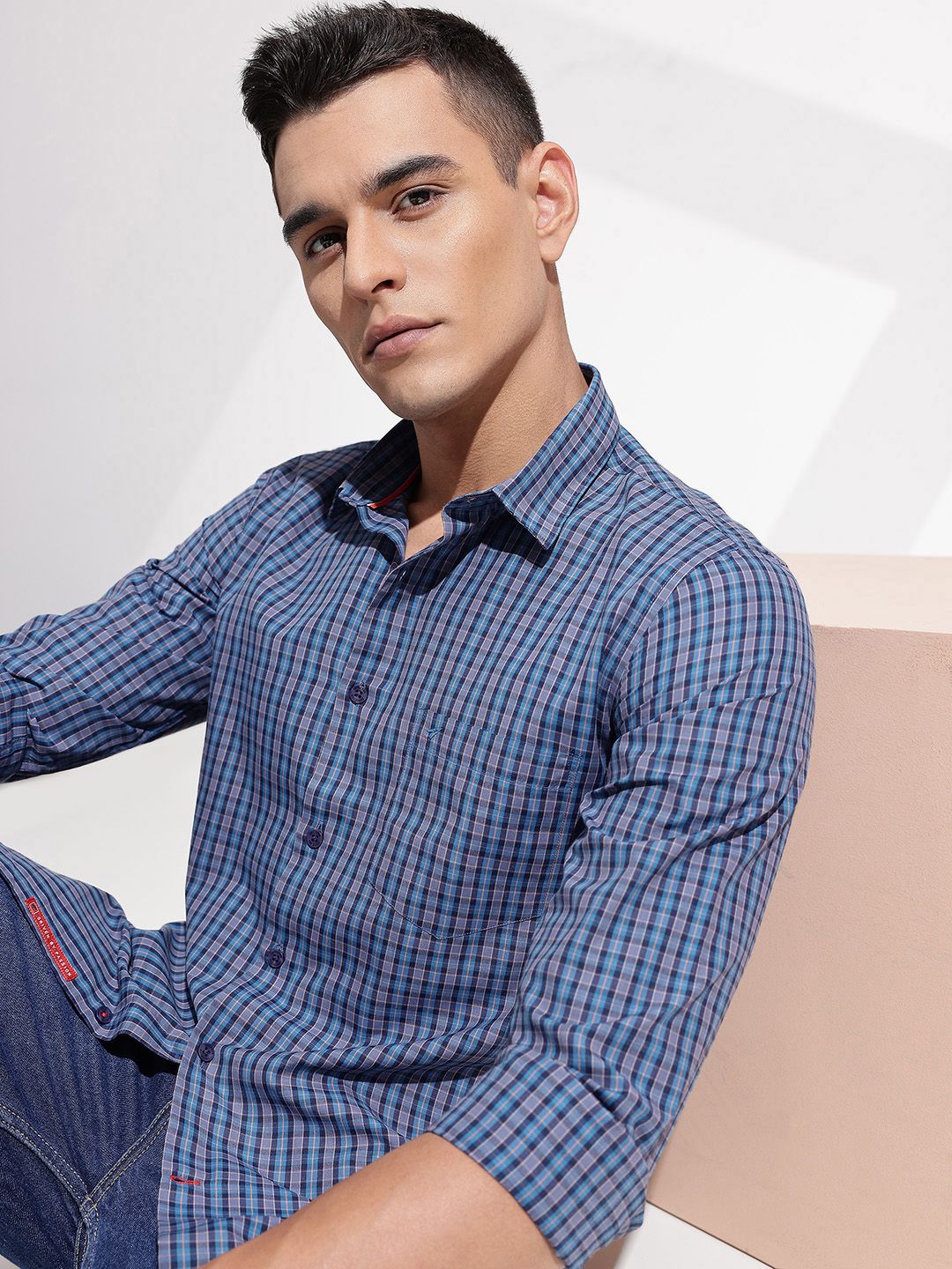 INVICTUS Slim Fit Checked Casual Shirt