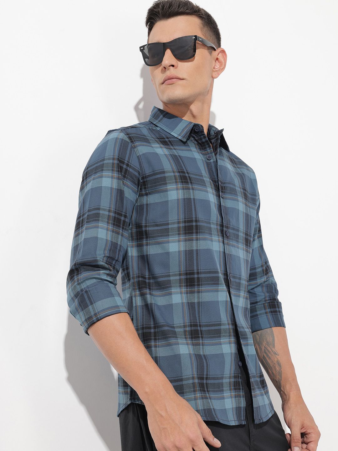 The Roadster Life Co. Checked Cotton Casual Shirt