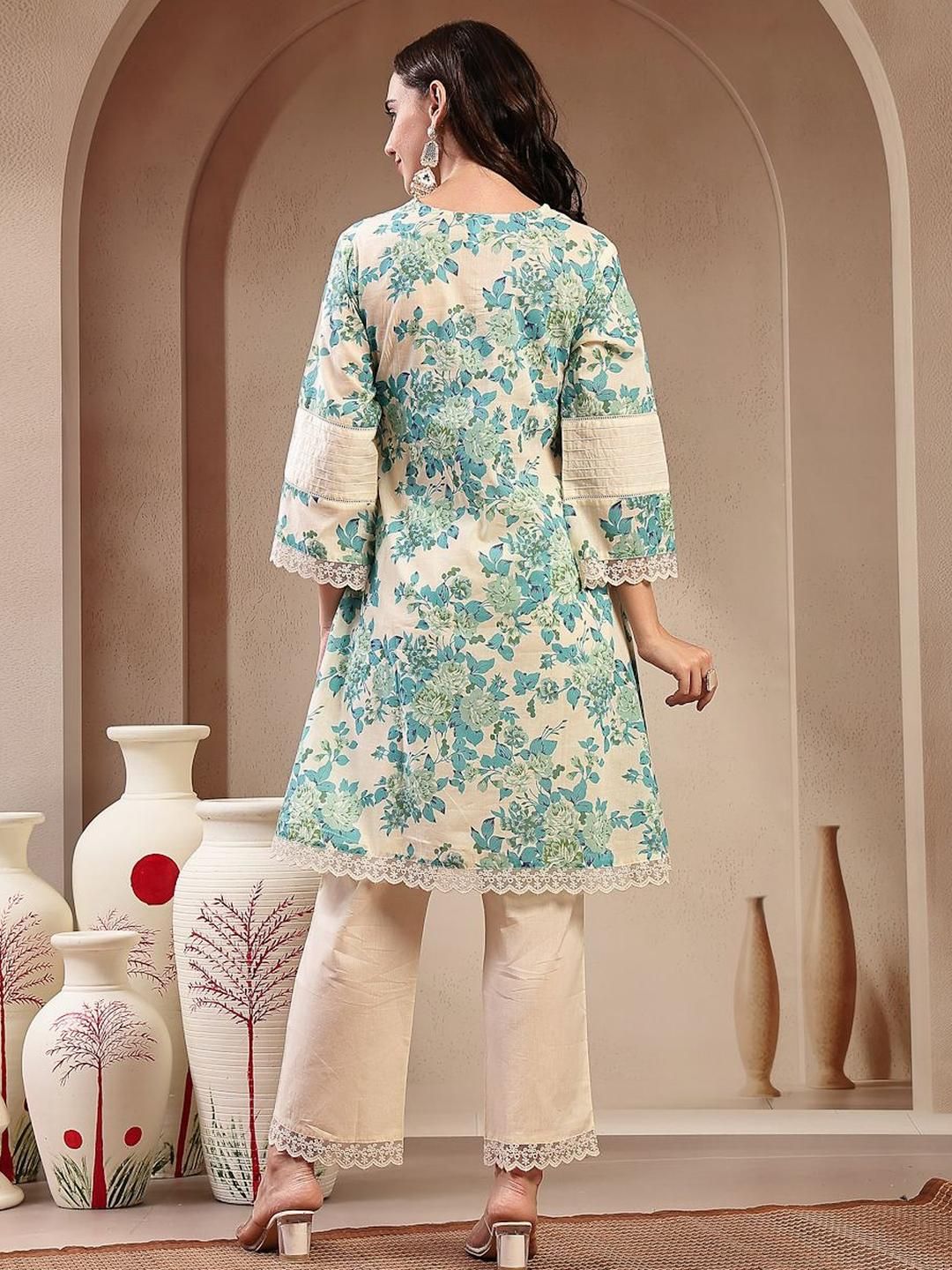 Women Printed V-Neck Cotton Tunic and Trousers Co-Ords 5