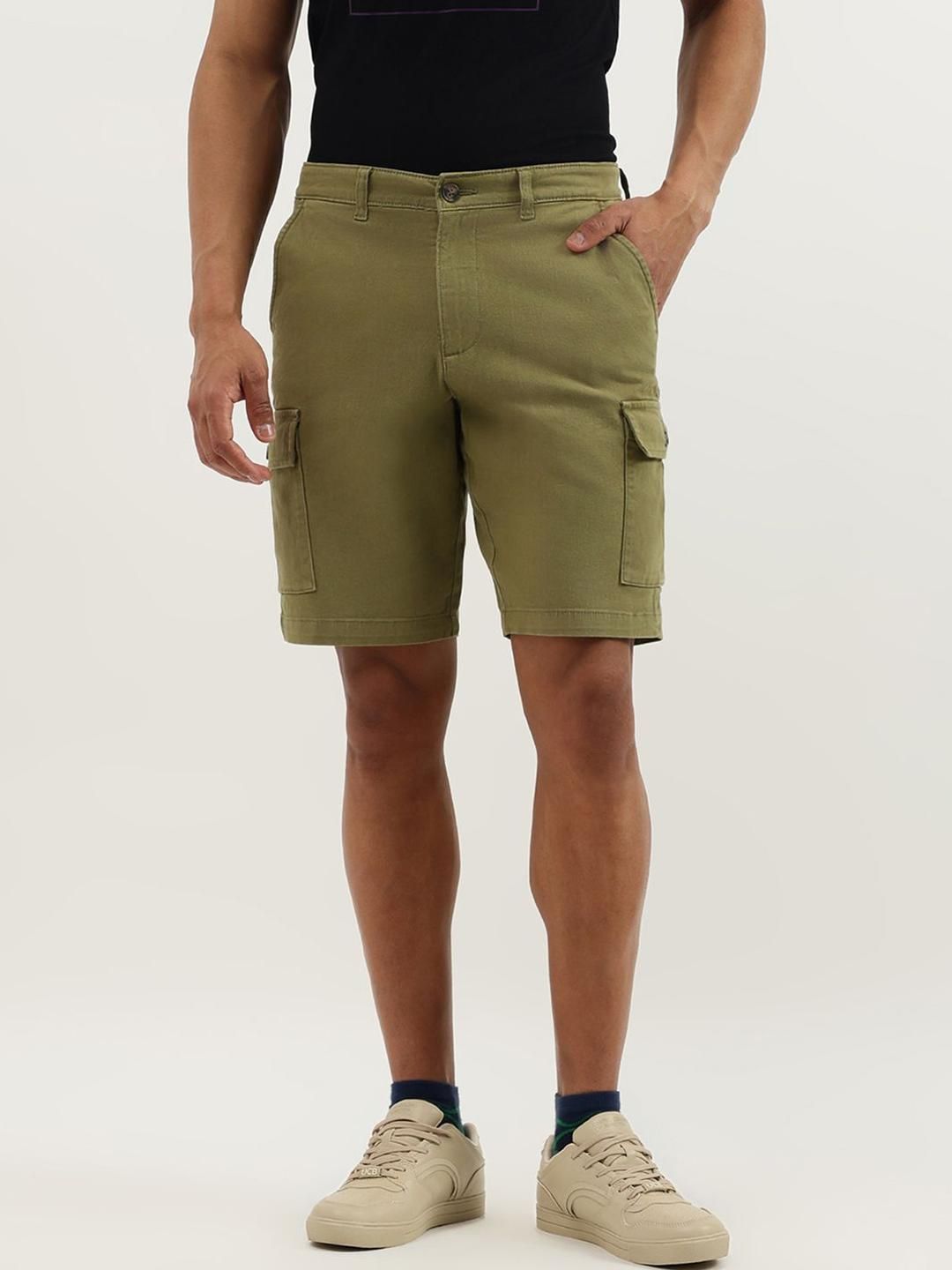 United Colors of Benetton Men Solid Mid-Rise Cargo Shorts