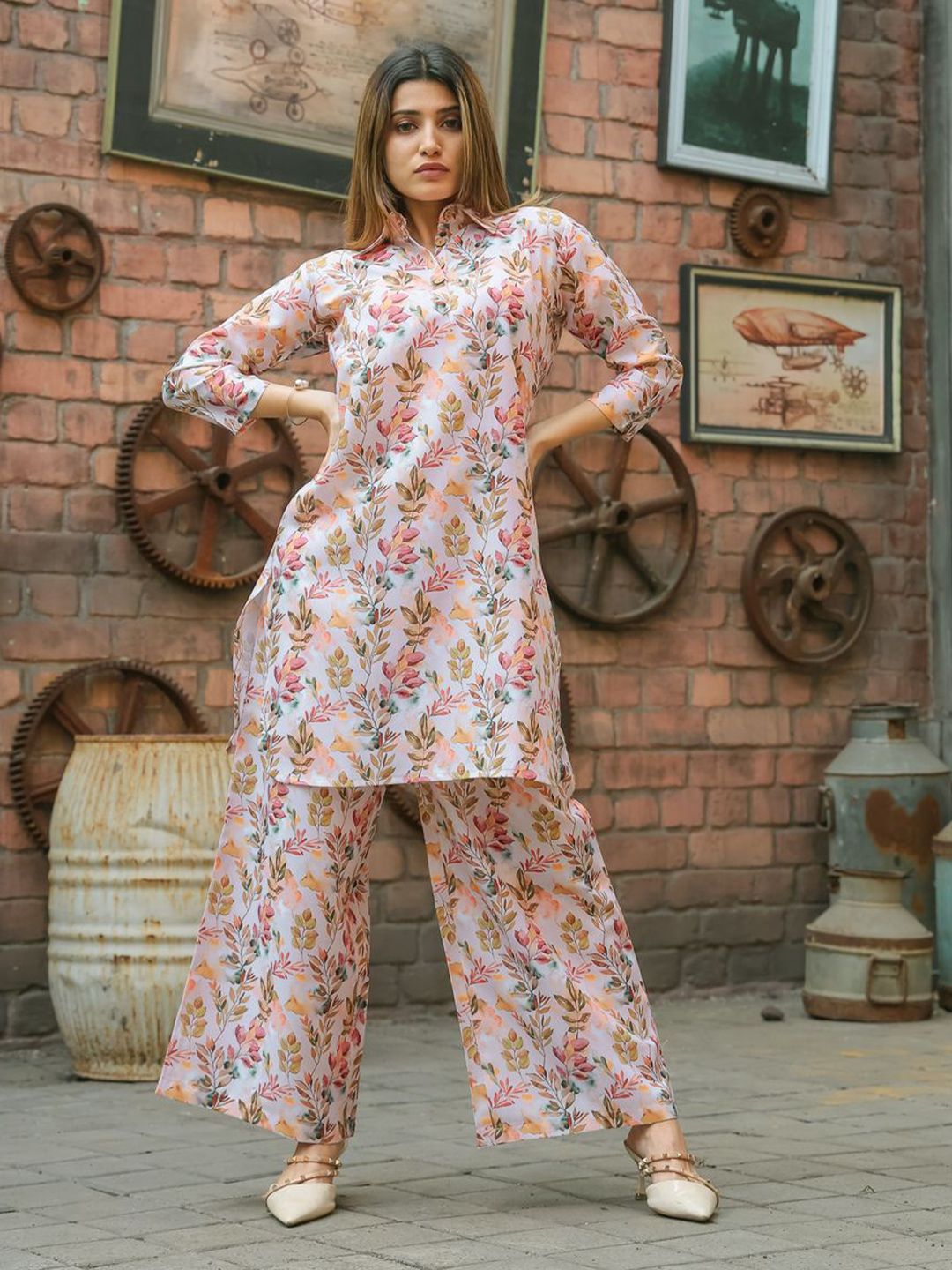 Floral Printed Shirt Collar Kurti with Trousers