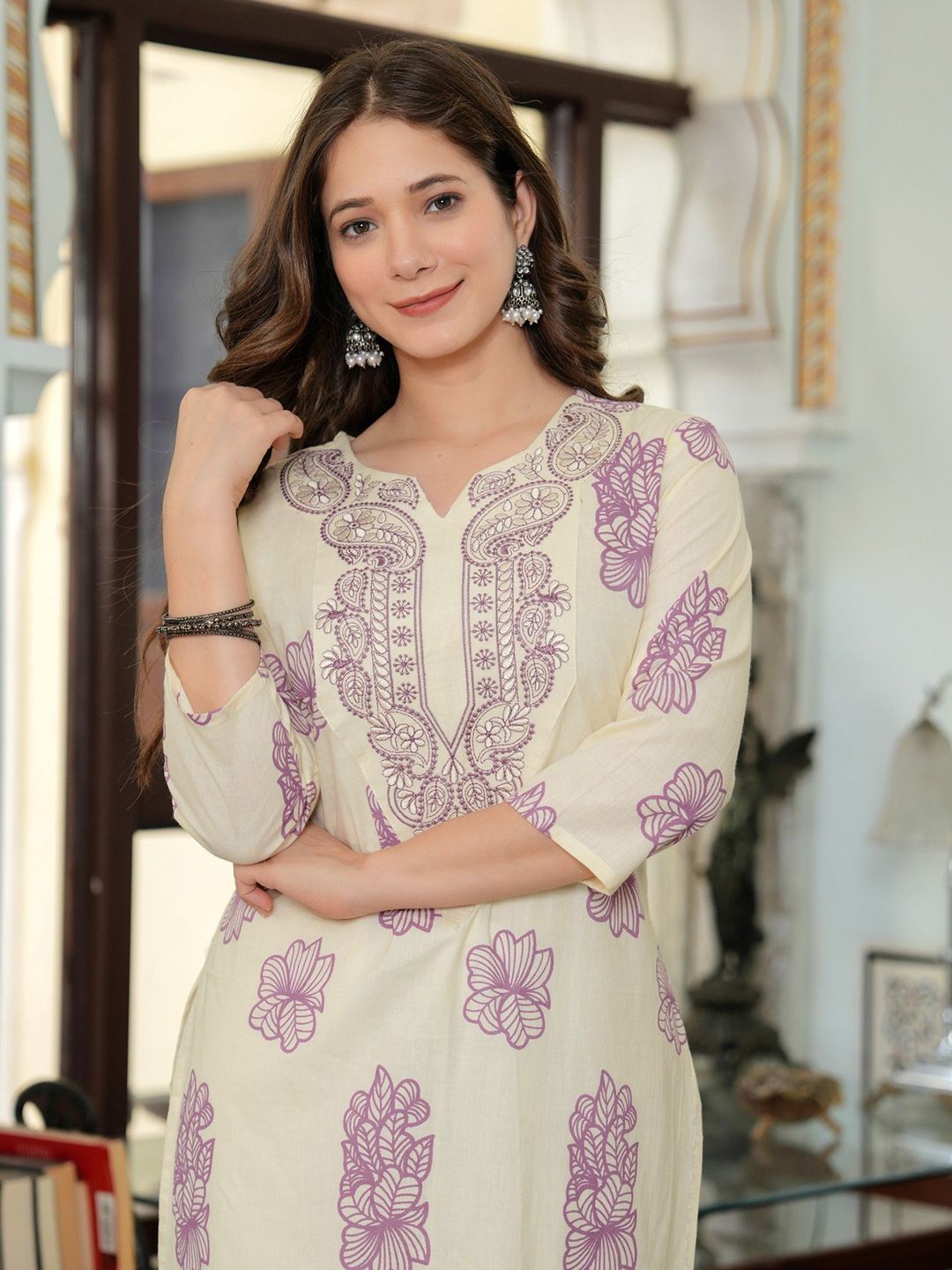 Koito Women Floral Daily Cotton Straight Kurta