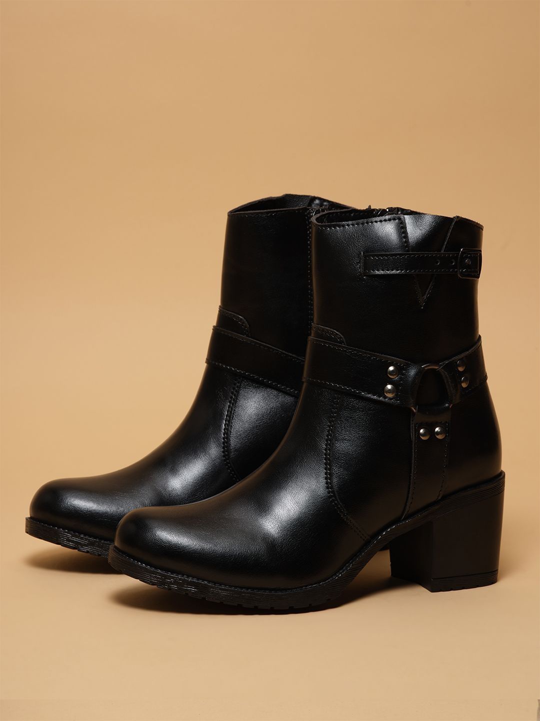 Buy ERIDANI Women Round Toe Zip Winter Boots -  - Footwear for Women