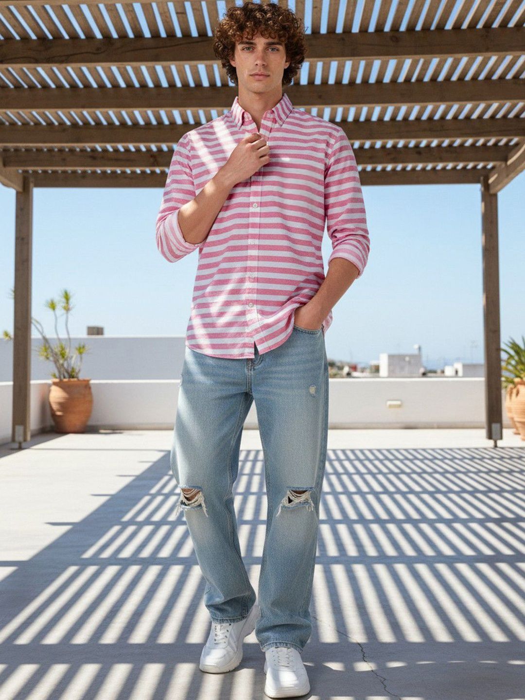 XENOR Men Slim Fit Horizontal Stripes Striped Casual Shirt