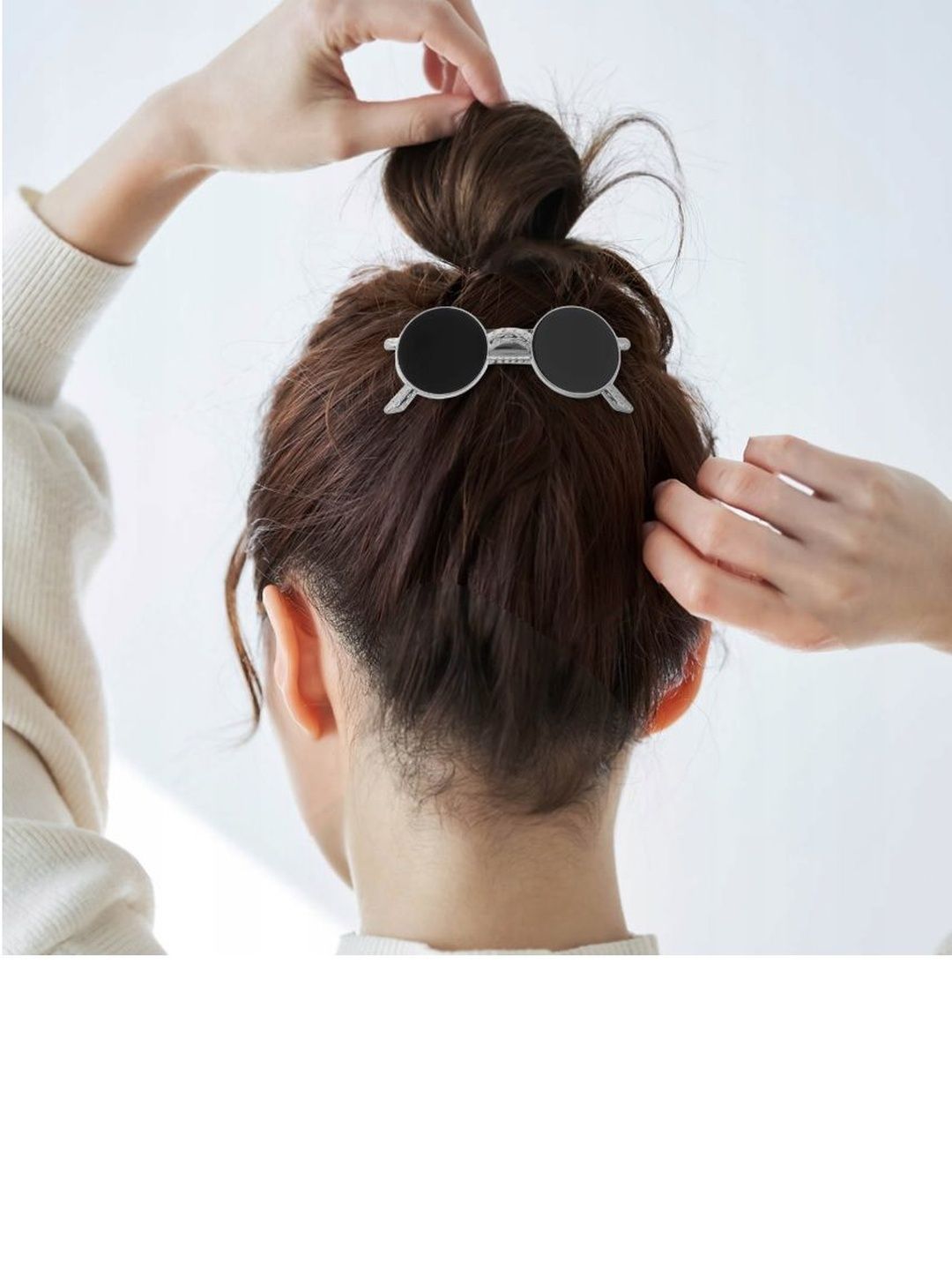 SZN Women Embellished Bobby Pins