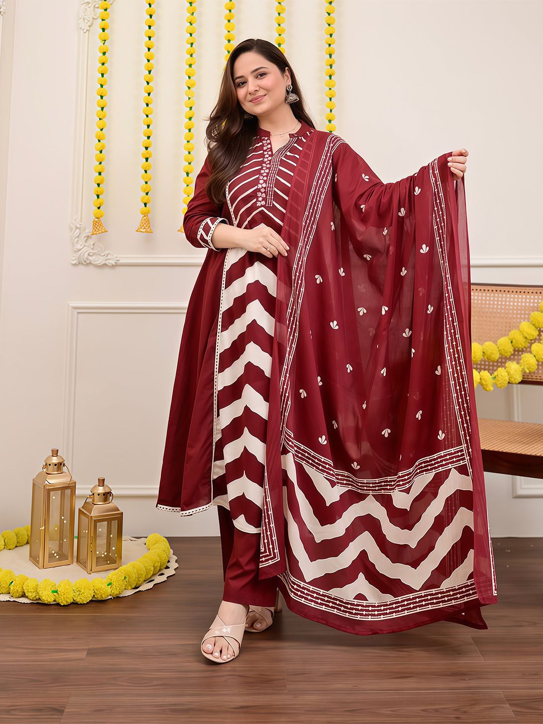 JAIPURI COLLECTION Women Printed Panelled Mirror Work Pure Cotton Kurta with Trousers & With Dupatta