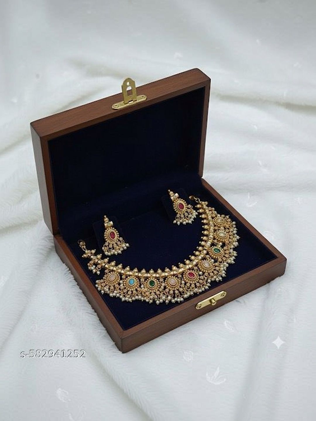 PADMAWATI BANGLES PVT LDT  Gold Plated Stone Studded Jewellery Set