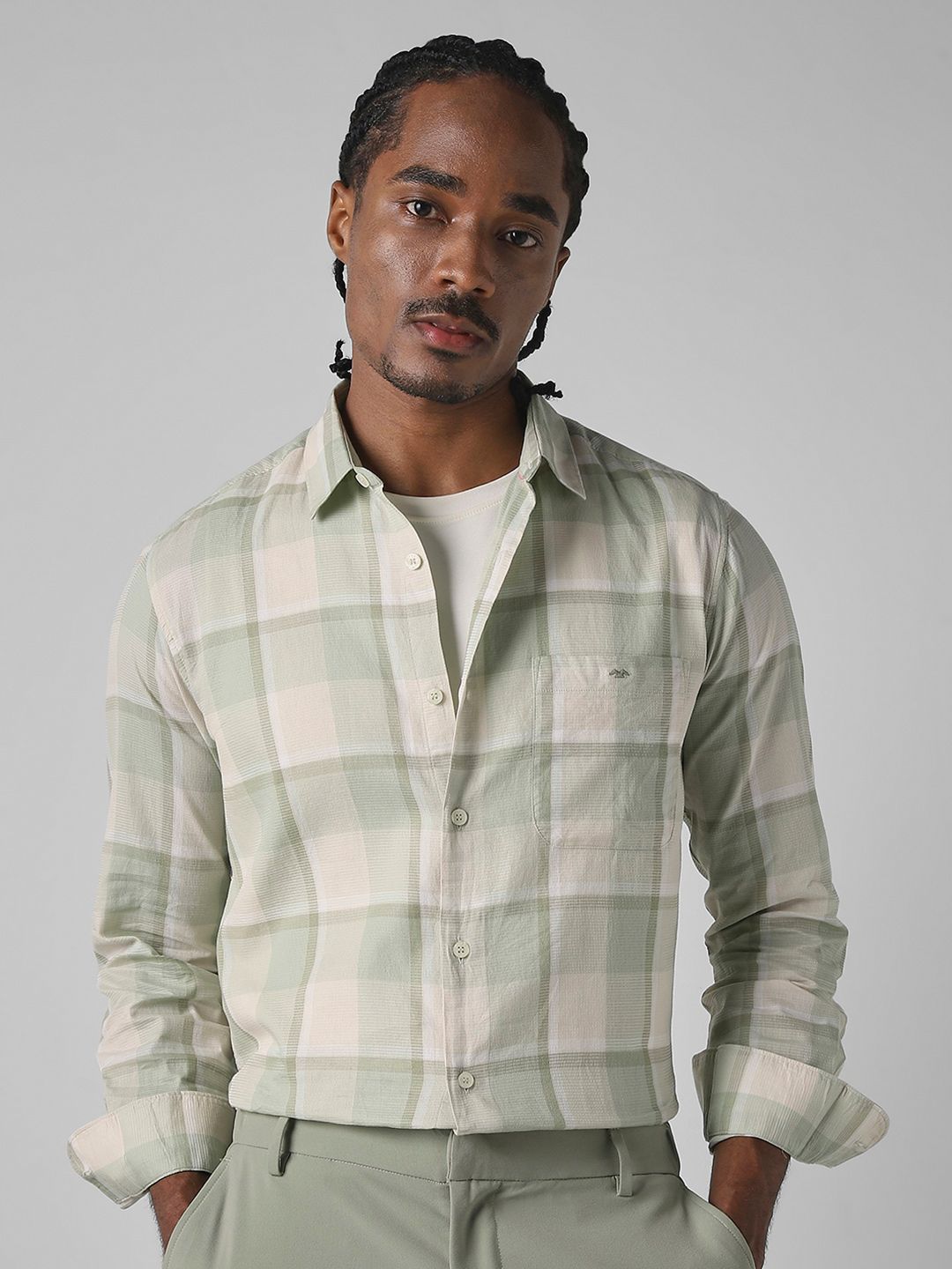 Mufti Men Slim Fit Checked Spread Collar Cotton Casual Shirt
