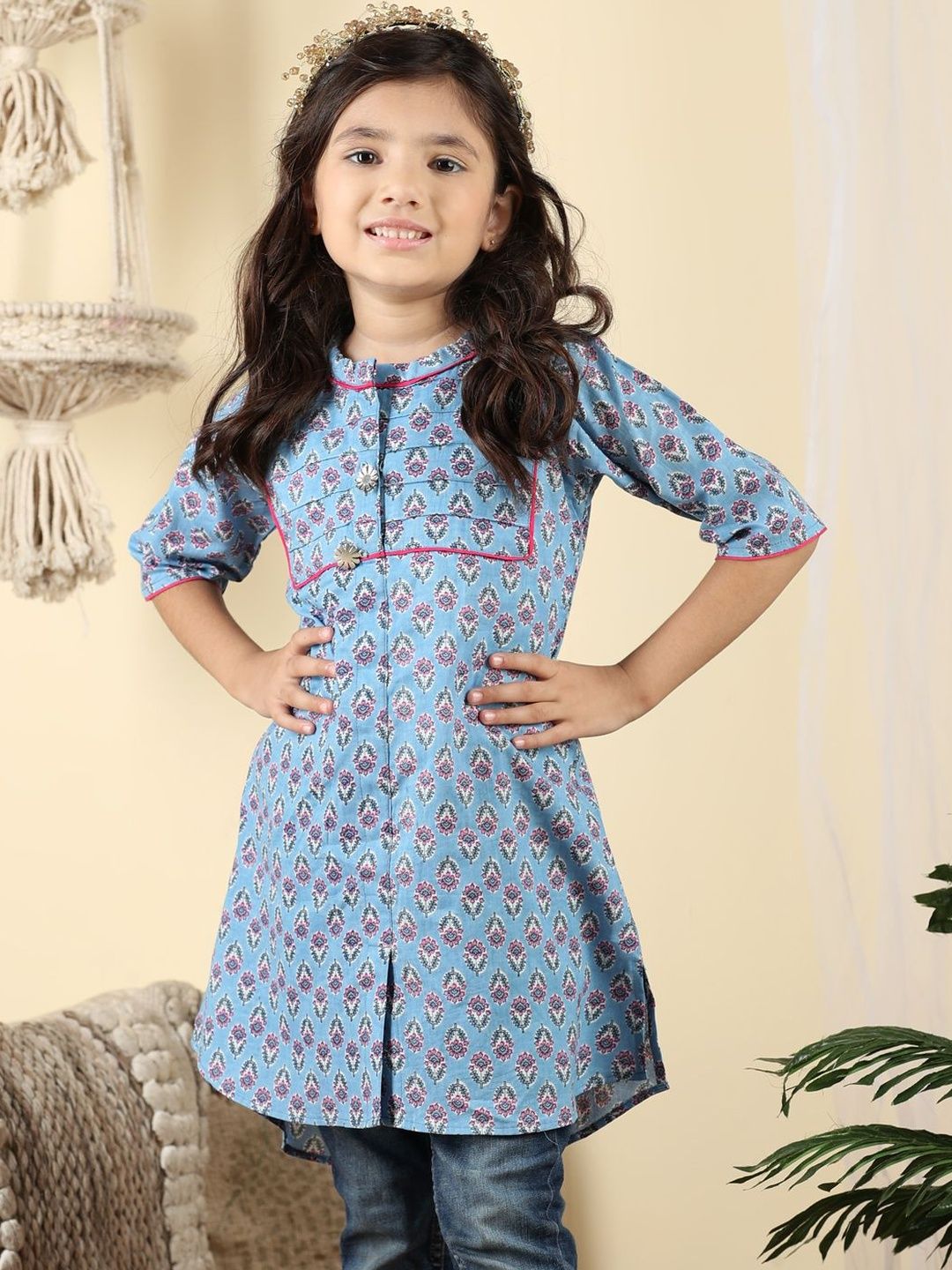 Sangria Girls Floral Printed Pure Cotton Straight Kurti