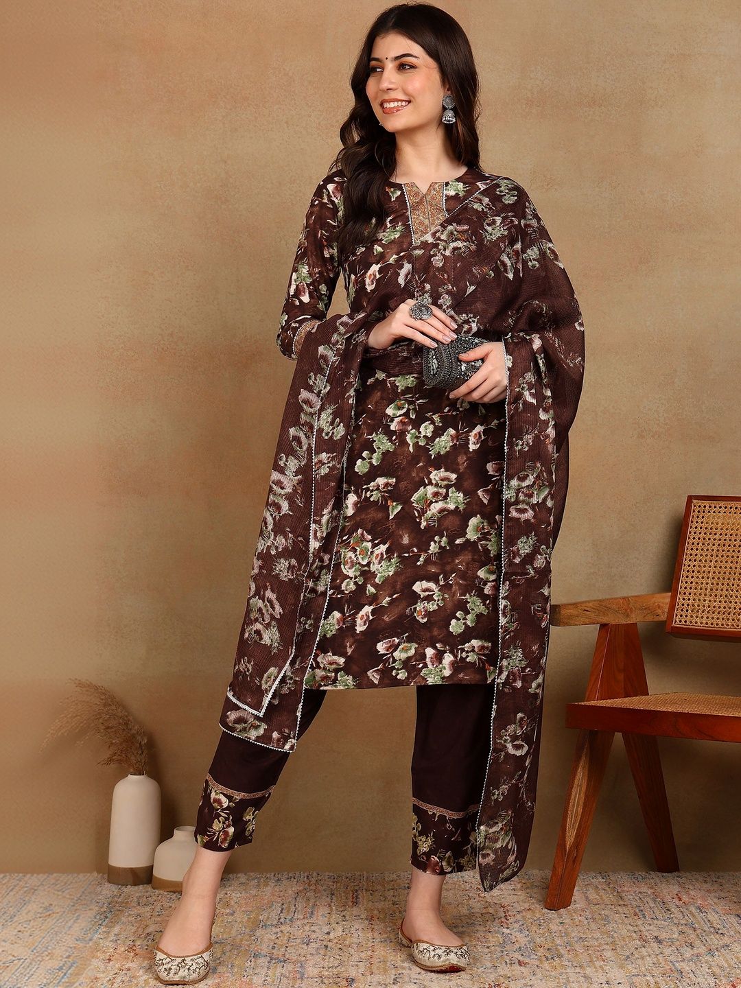 Moda Rapido Women Floral Printed Regular Thread Work Kurta with Trousers & With Dupatta