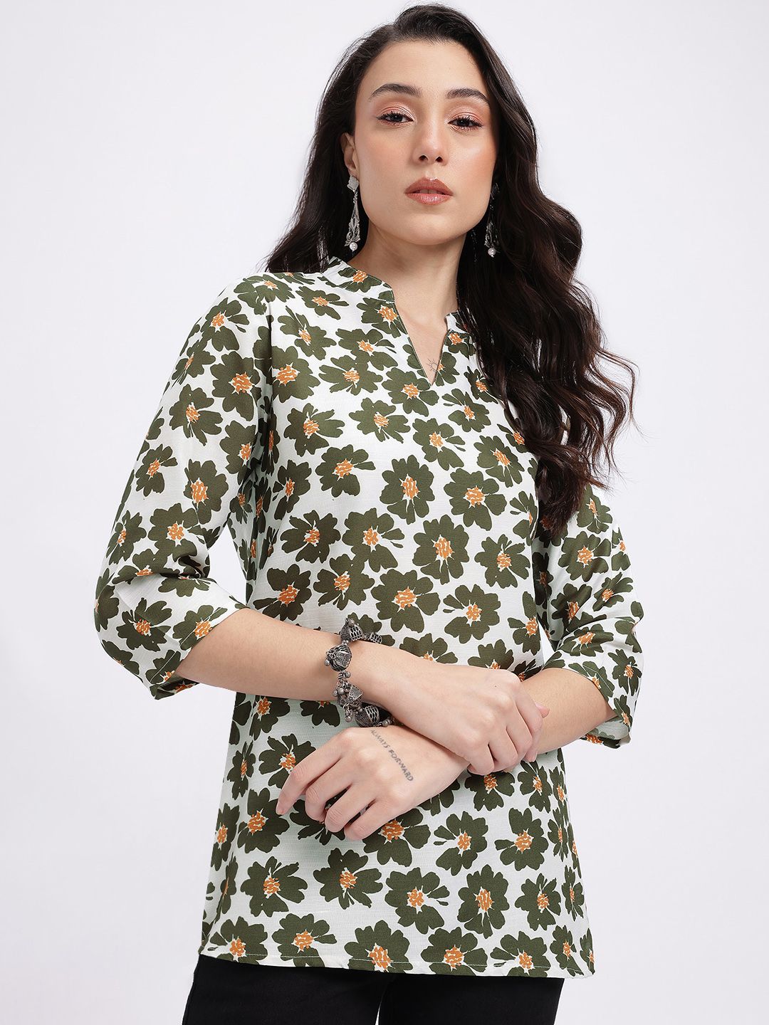 Anouk Rustic Floral Printed  Mandarin-Neck Straight Kurti