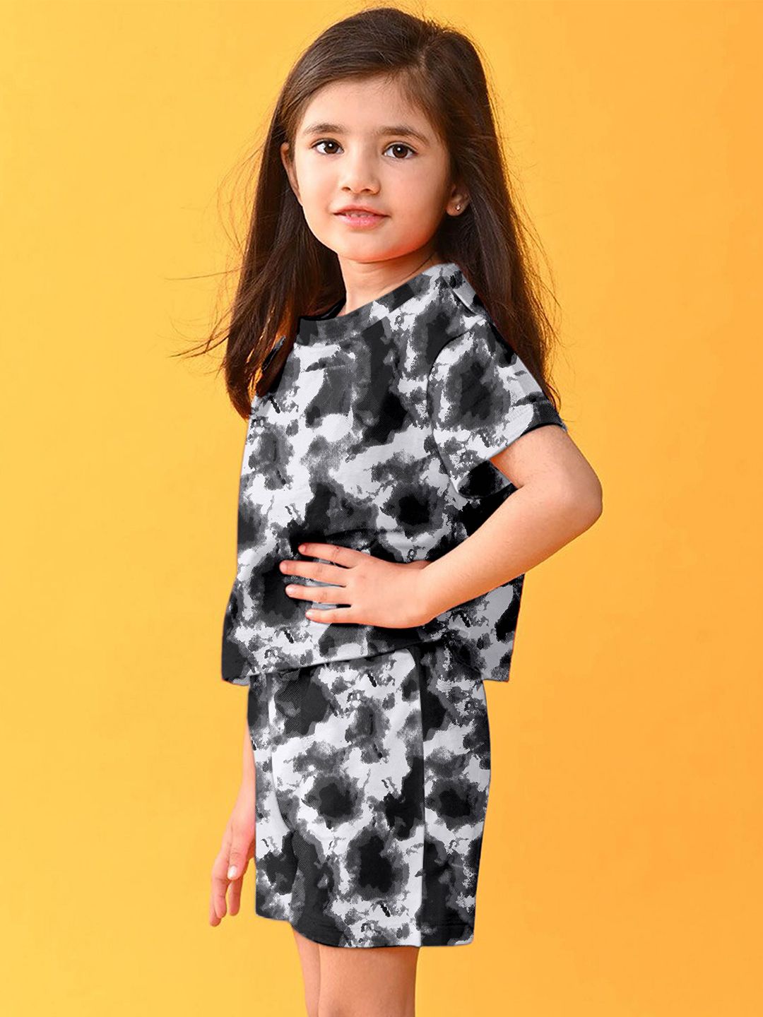 Girls Printed Nightdress 4