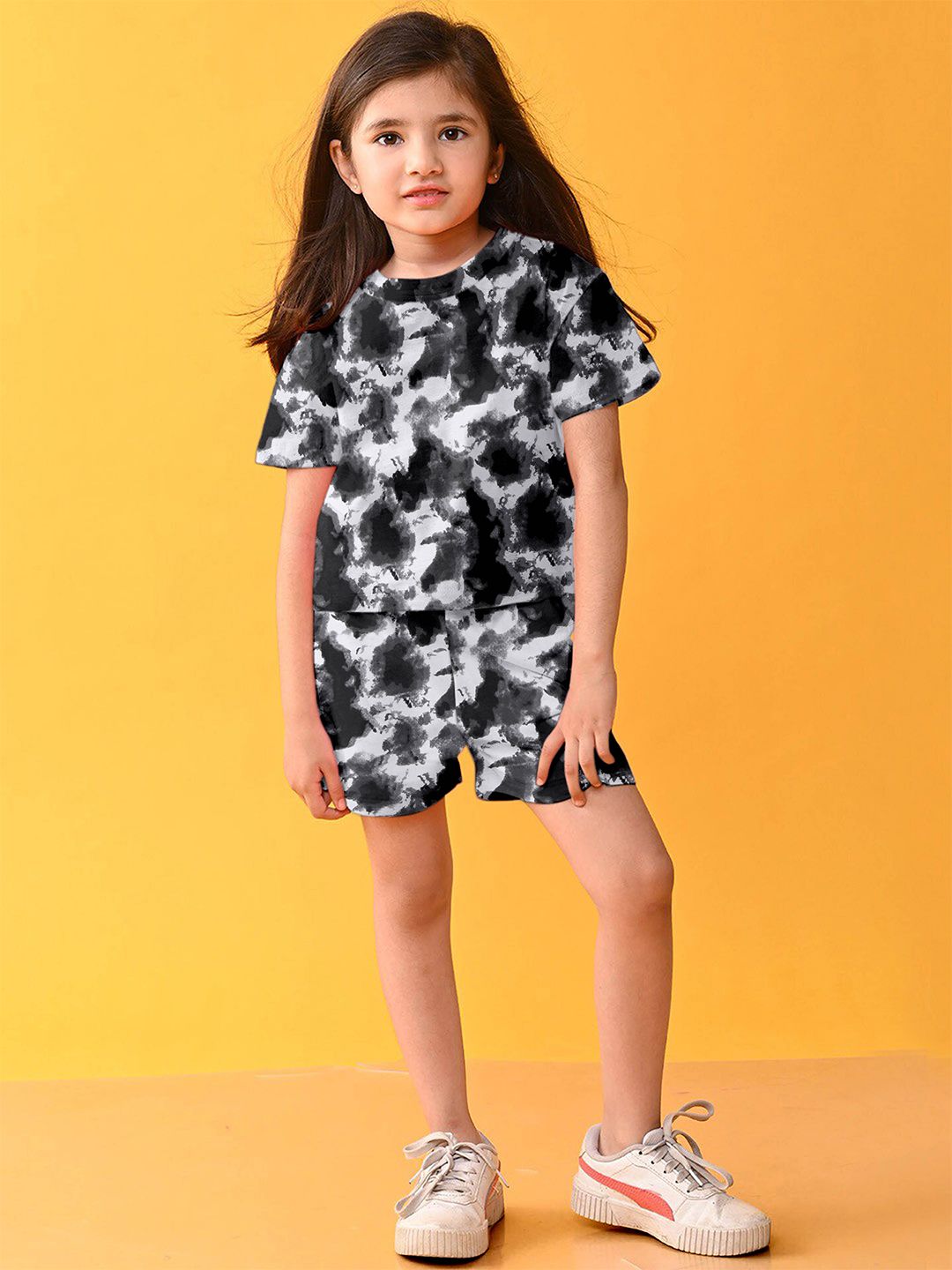 Girls Printed Nightdress 6