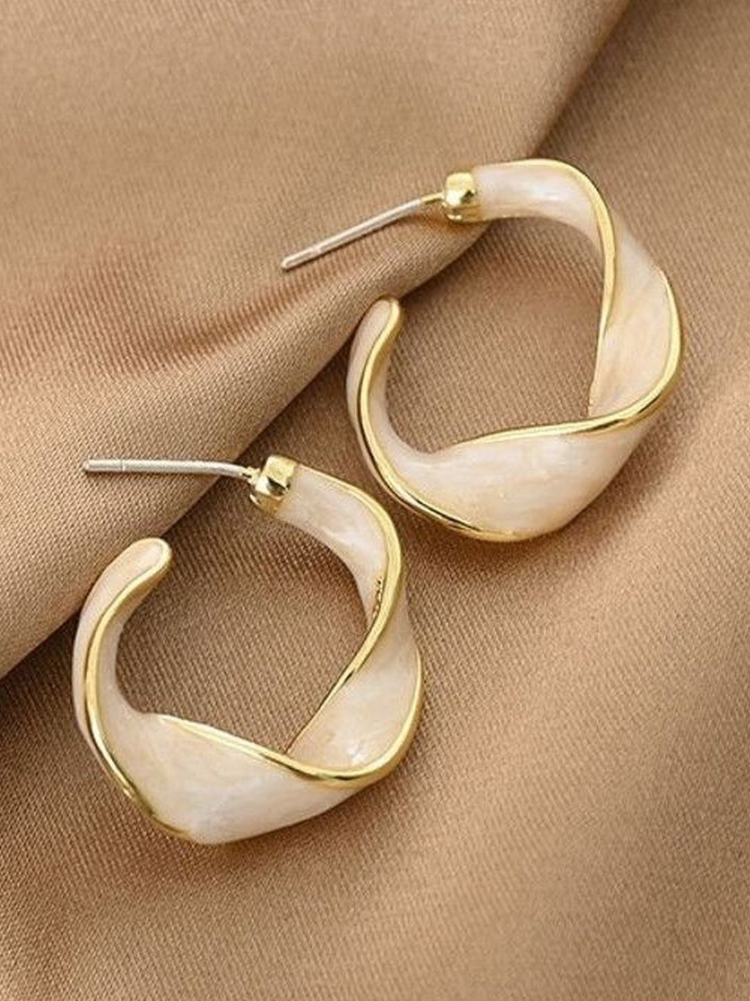 Samridhi DC Geometric Half Hoop Earrings