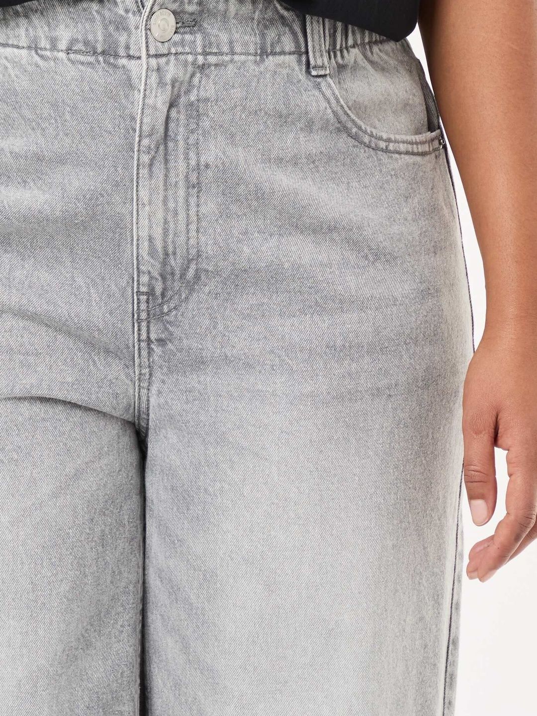 Women Comfort Wide Leg Mid-Rise Light Fade Stretchable Jeans 4