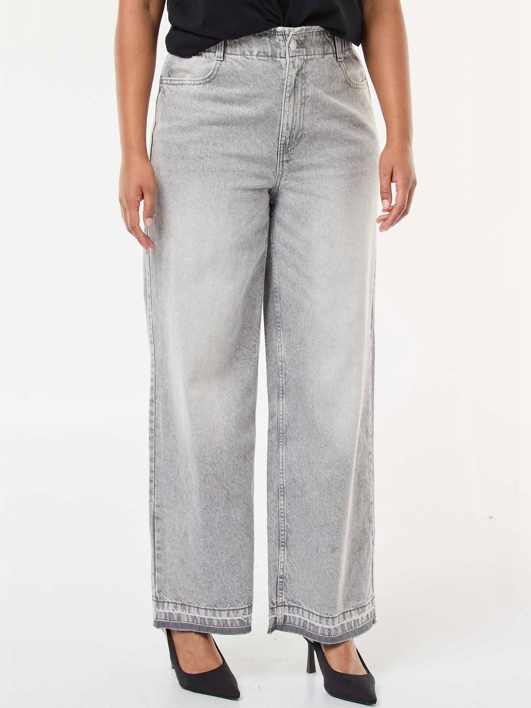Women Comfort Wide Leg Mid-Rise Light Fade Stretchable Jeans 2