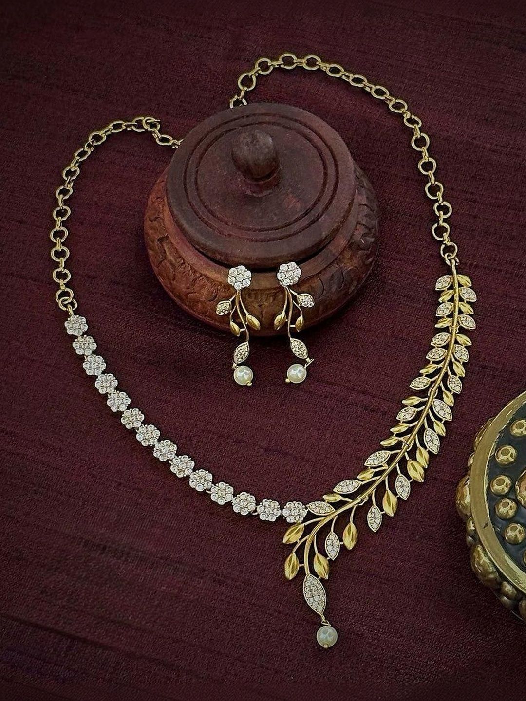 TEEMEX Gold-Plated Stone-Studded Jewellery Set