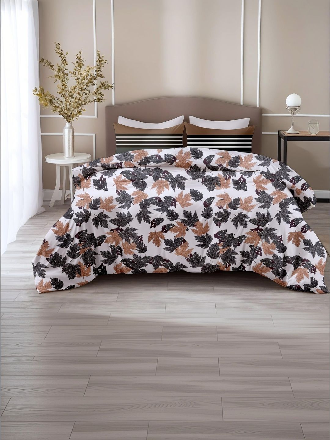 Buy LORETO White 144 TC Bedsheet With 2 Pillow Covers -  - Home for Unisex