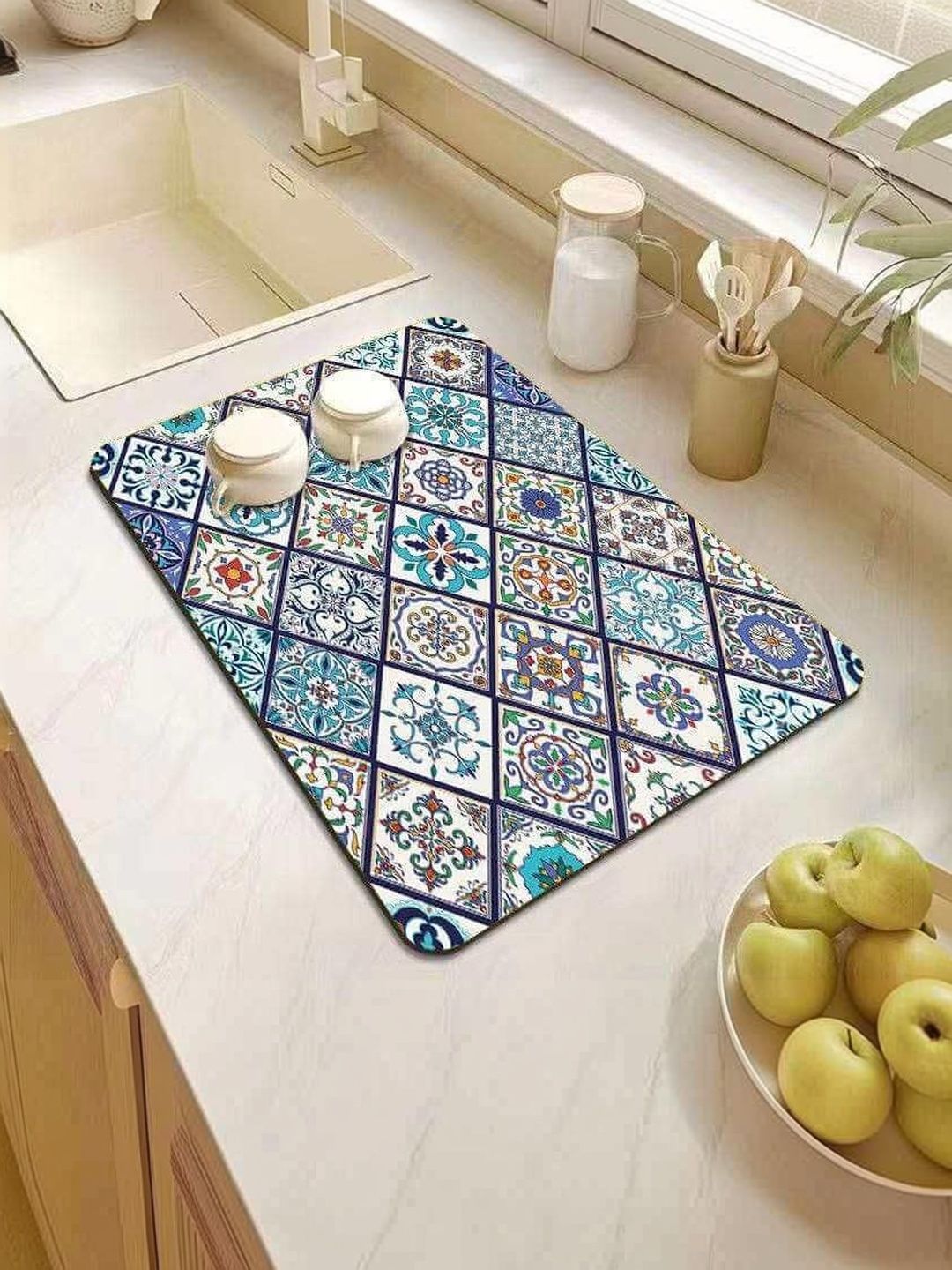 HomeCloud Blue & White Geometric Printed Rubber Anti-Skid Kitchen Mat