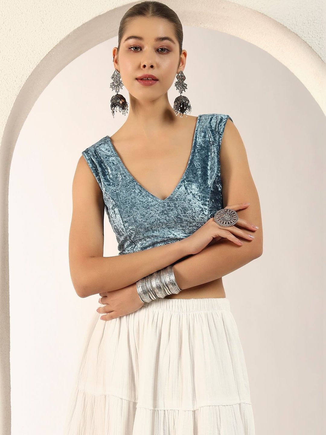 VAARARO V-Neck Saree Blouse